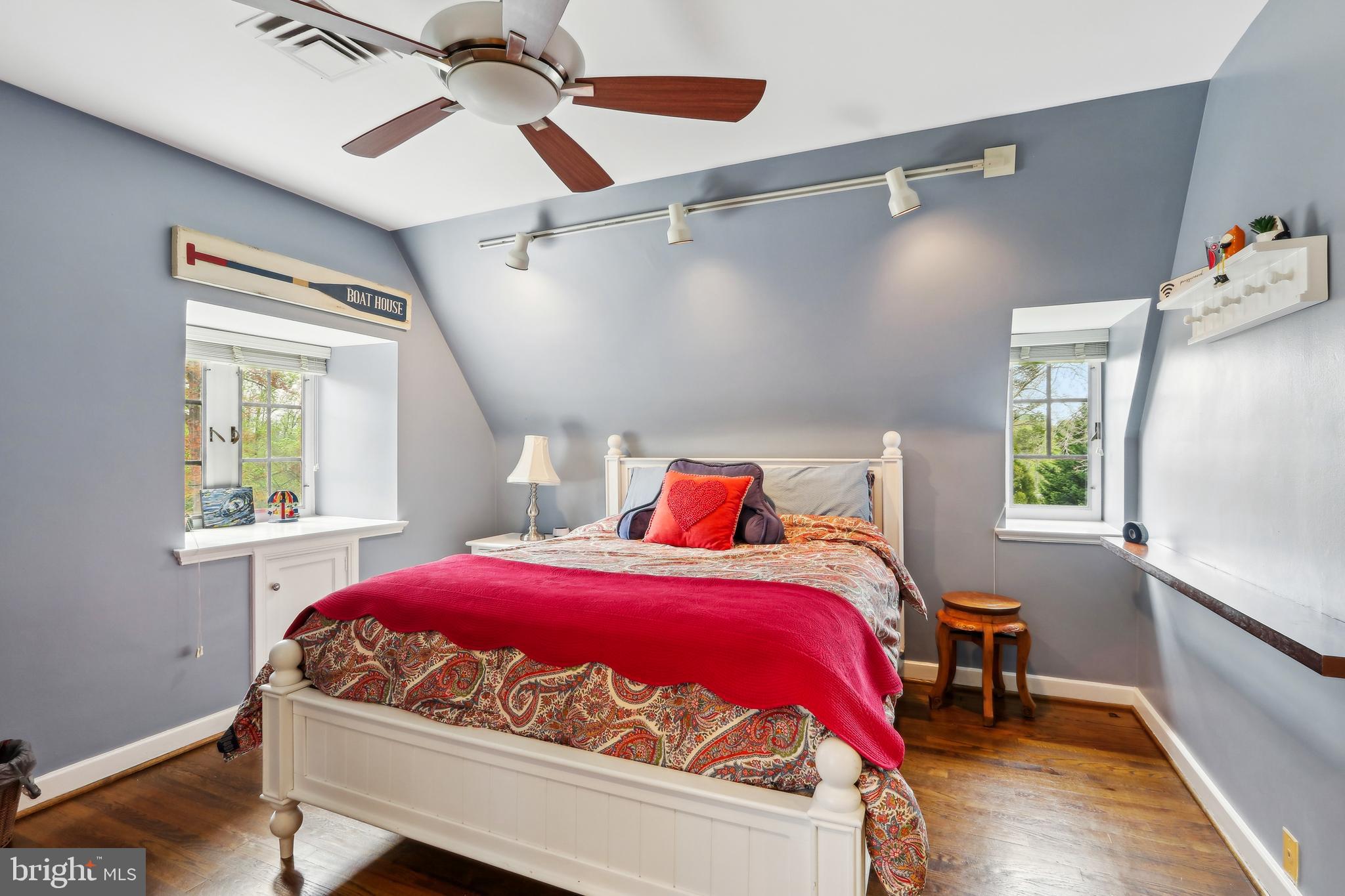 MEADOWBROOK - Residential