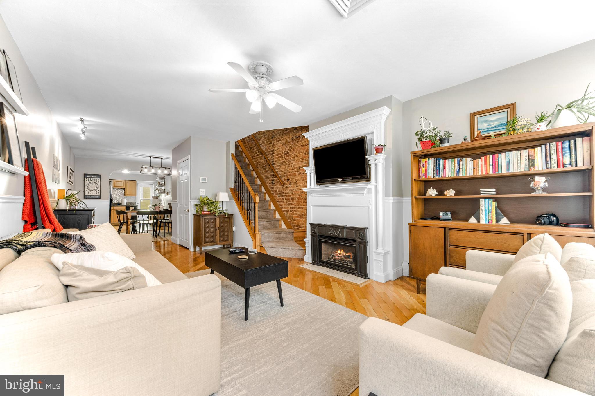 120 W FORT AVENUE