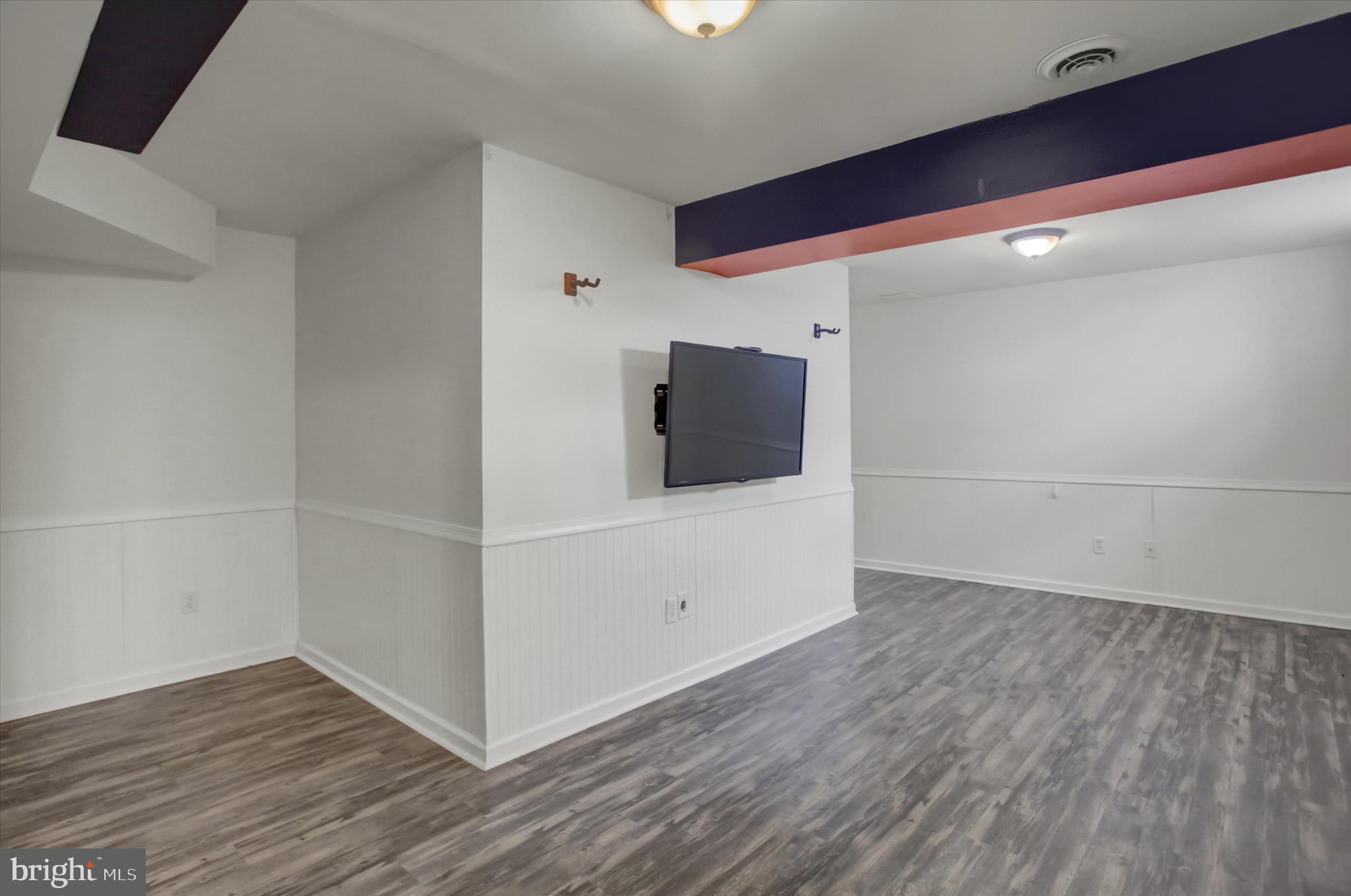 VALLEY CREEK ESTATES - Residential