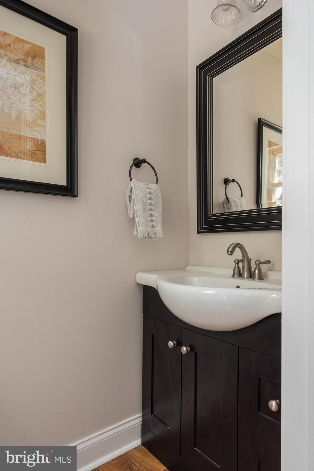 STONEHAVEN MEWS IN CROFTON VILLAGE - Residential