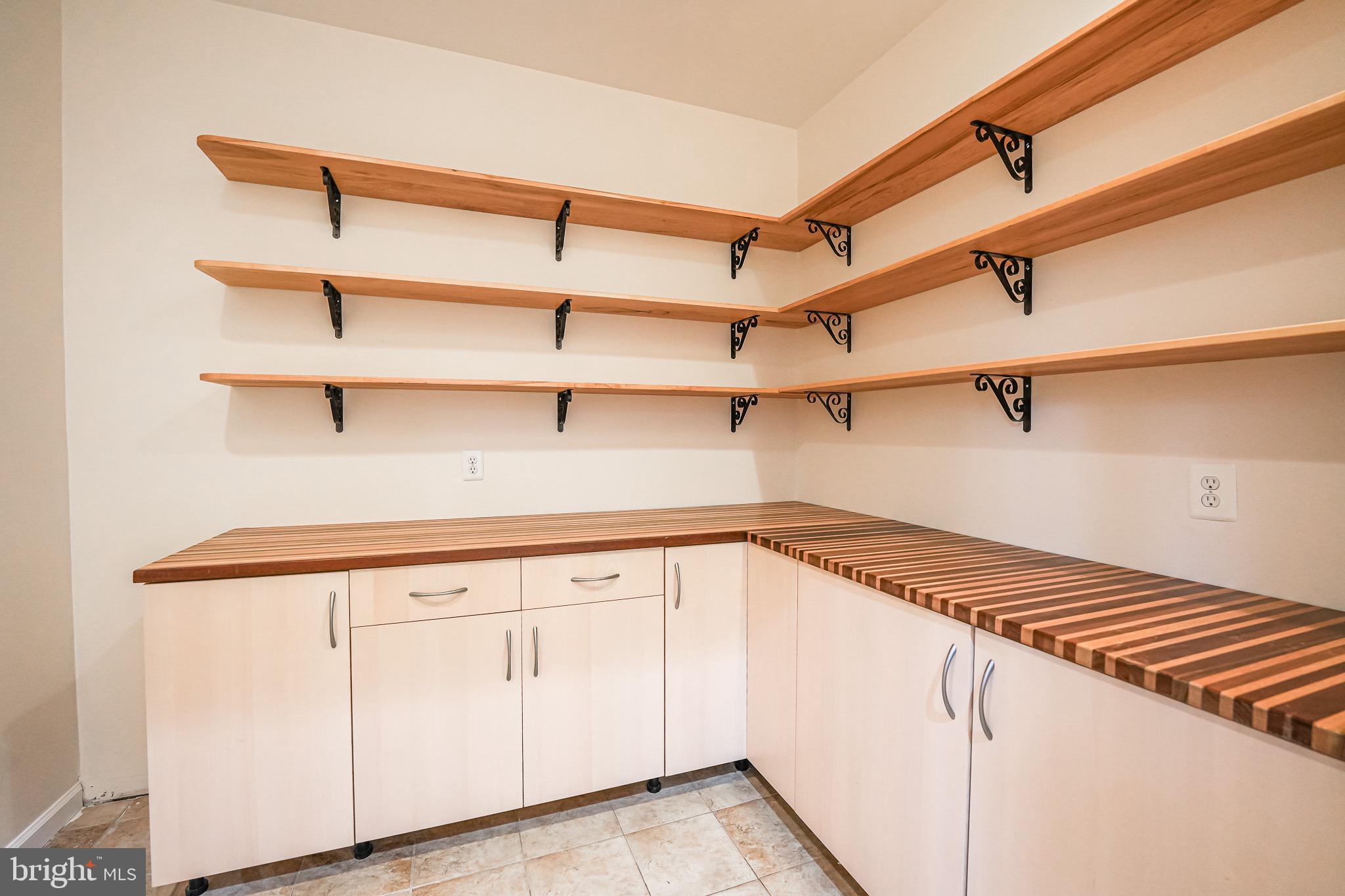 MONTCLAIR - Residential Lease