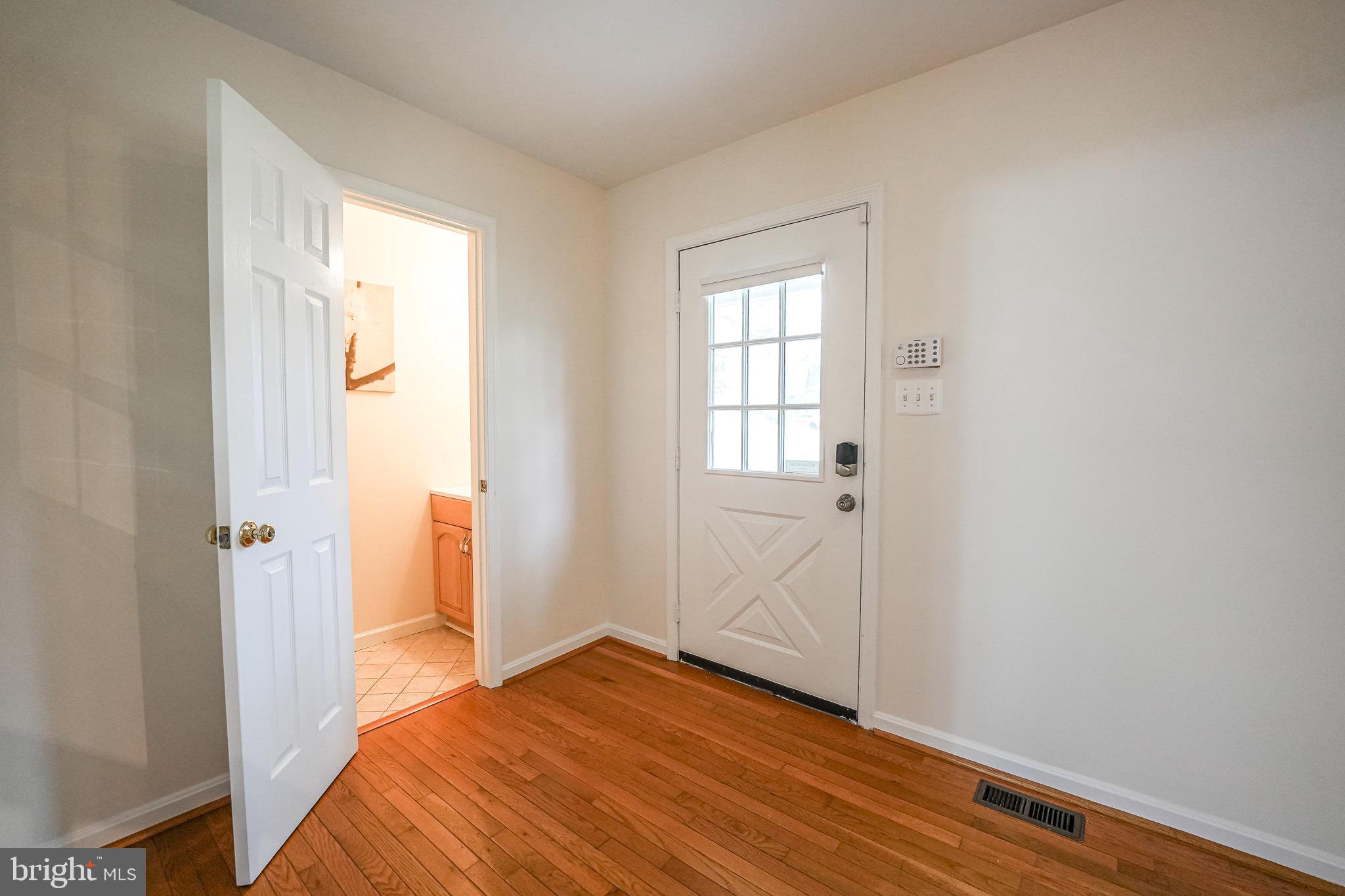 MONTCLAIR - Residential Lease