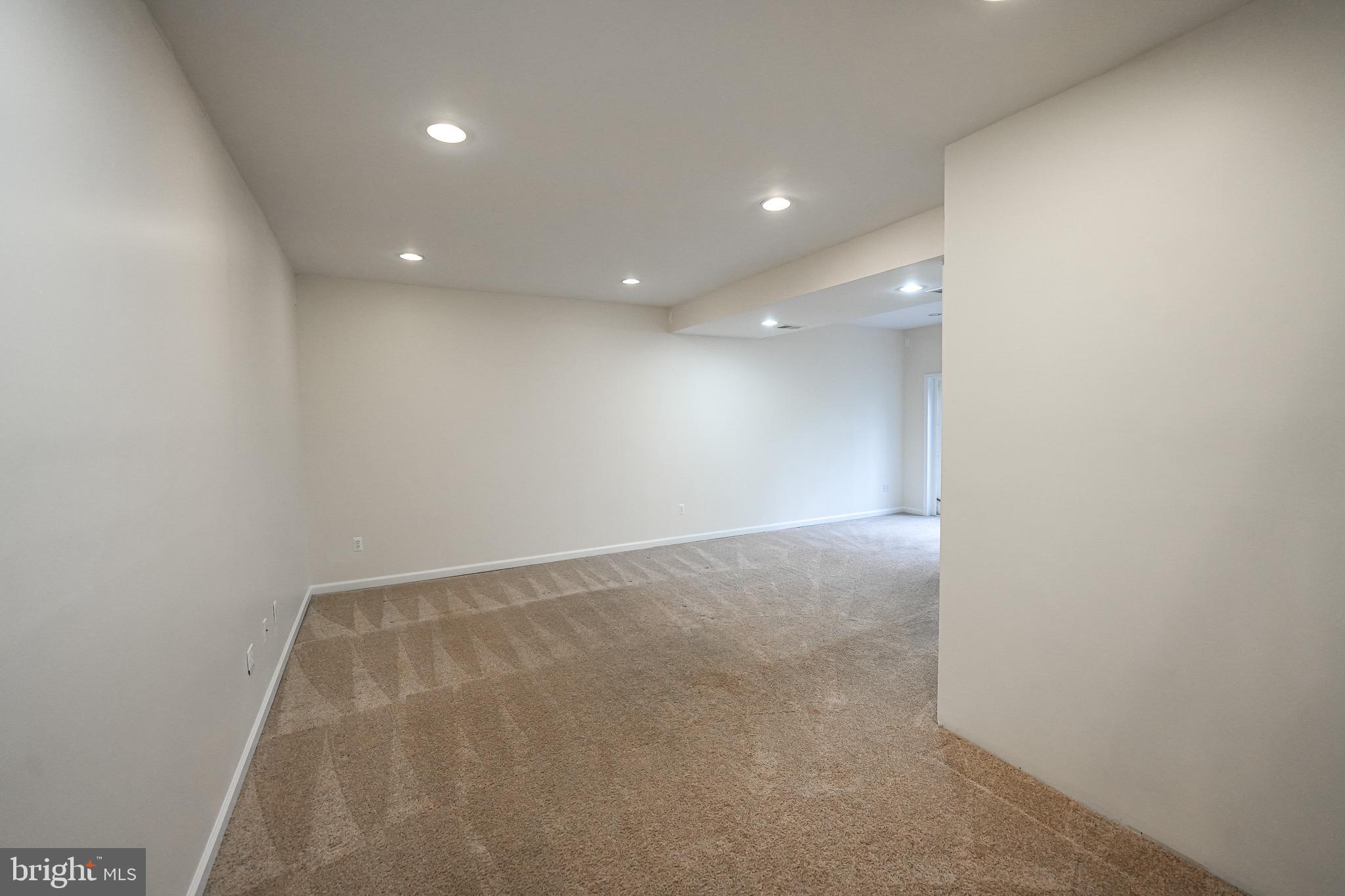 MONTCLAIR - Residential Lease