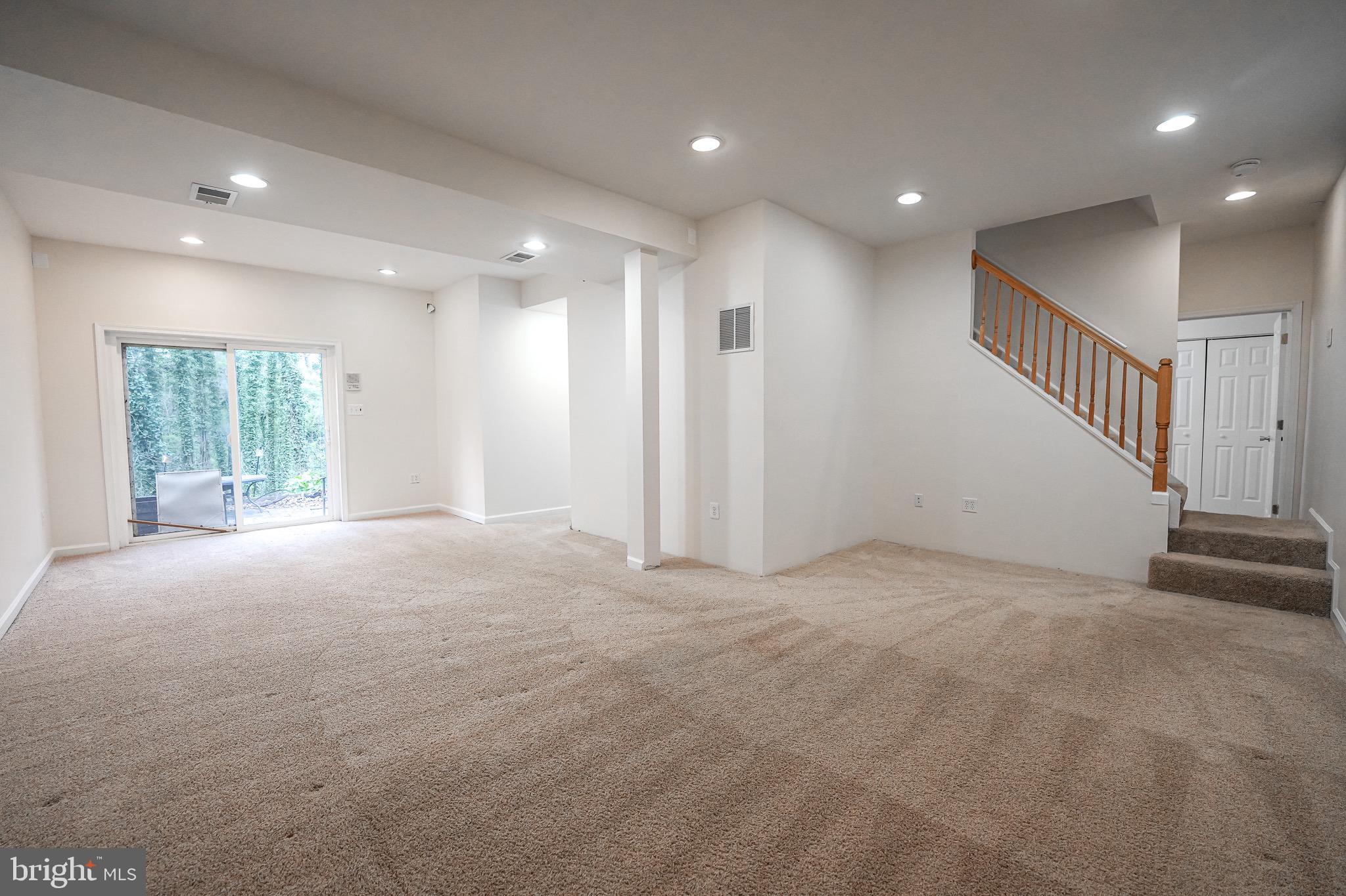 MONTCLAIR - Residential Lease