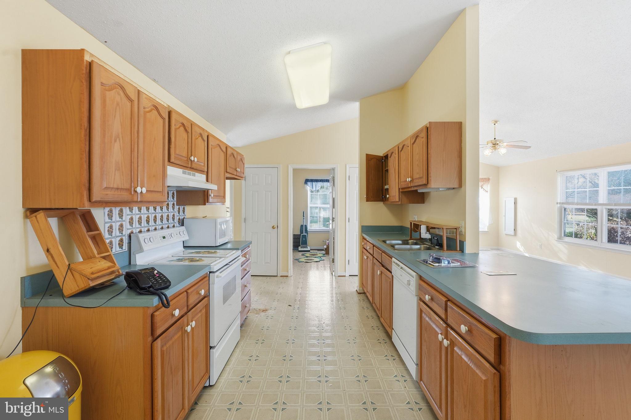 COBB ISLAND - Residential