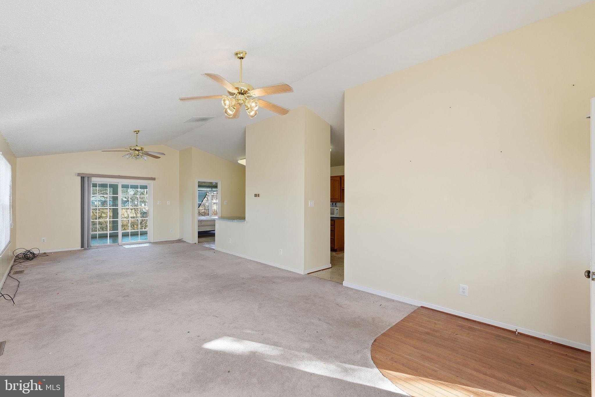 COBB ISLAND - Residential