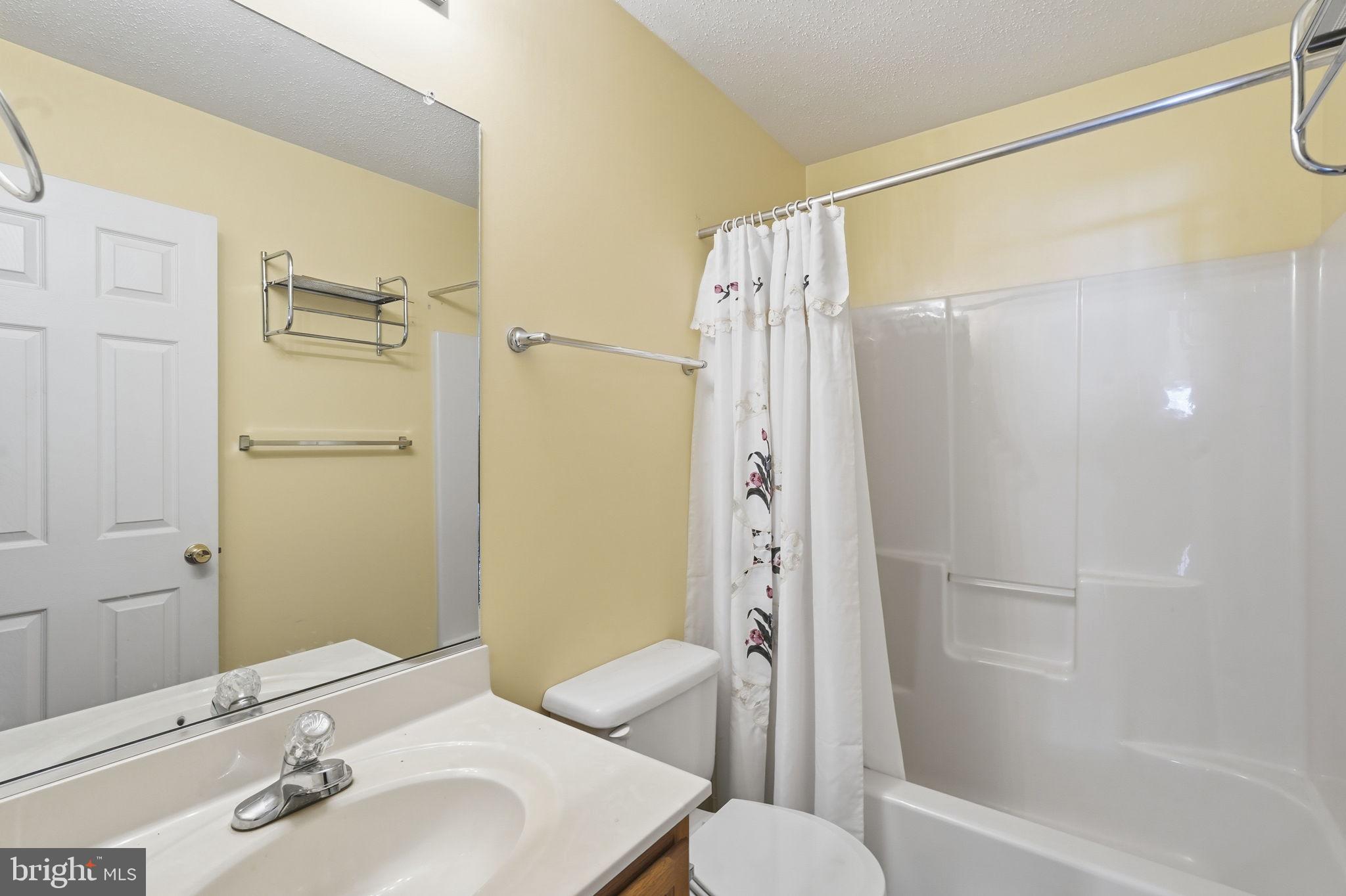 COBB ISLAND - Residential