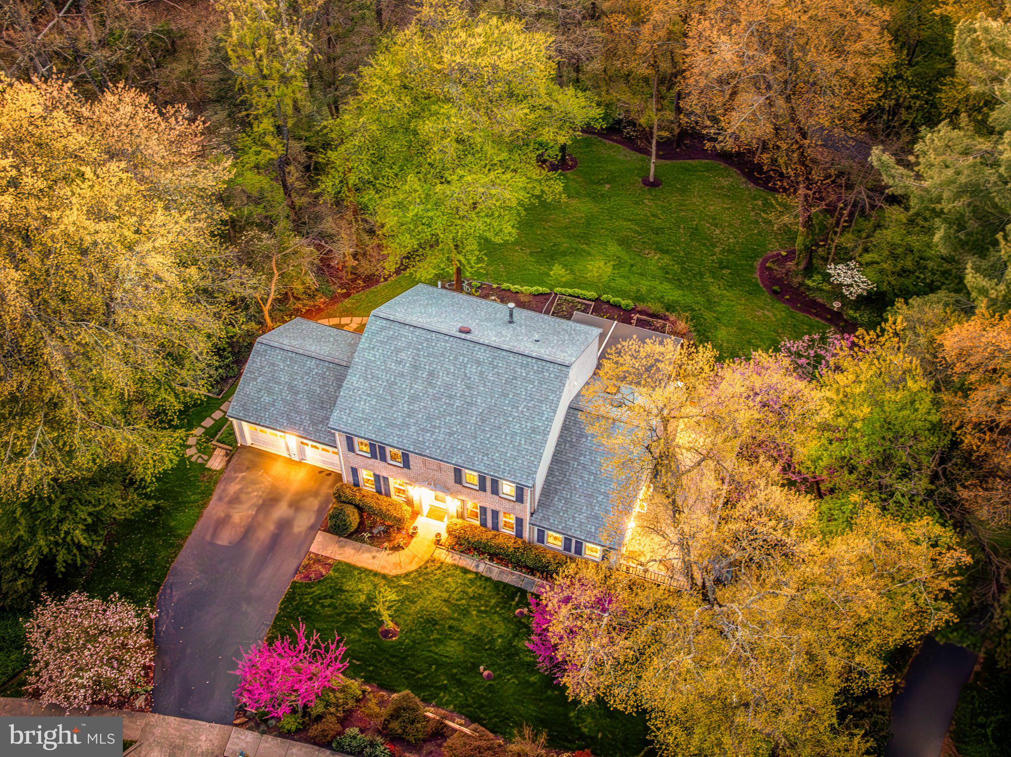 10812 HUNT CLUB ROAD