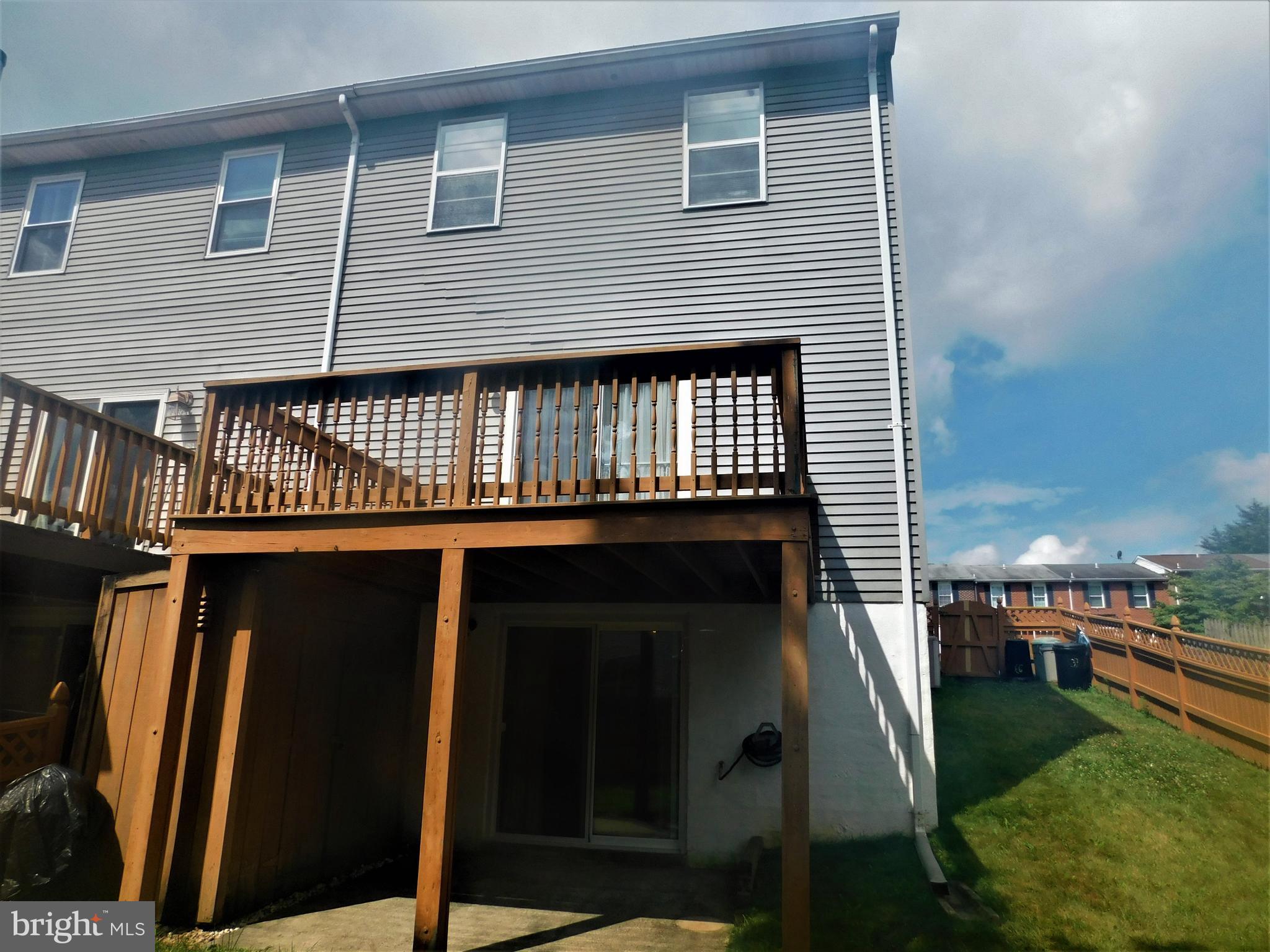 OAKHURST - Residential