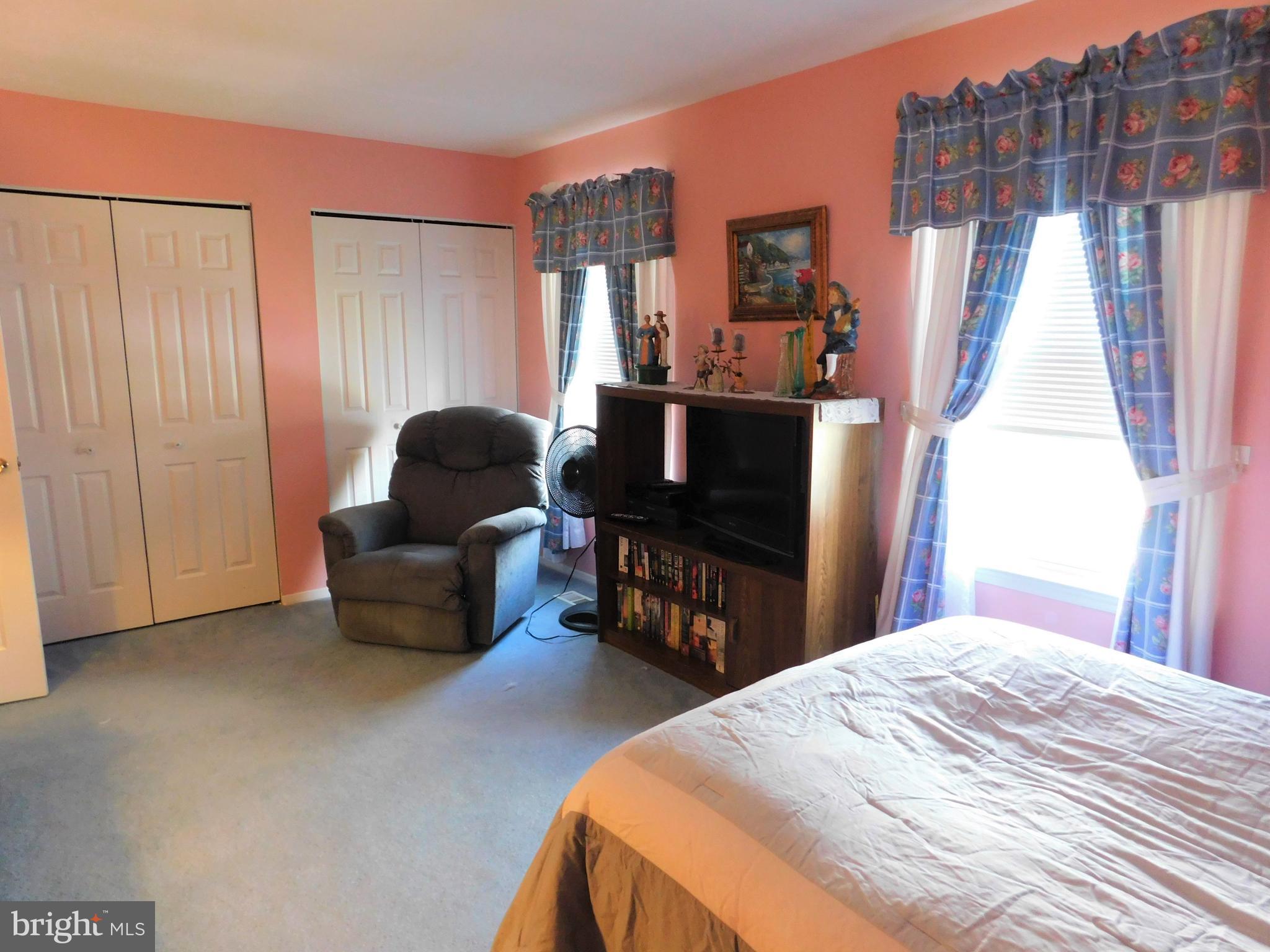 OAKHURST - Residential