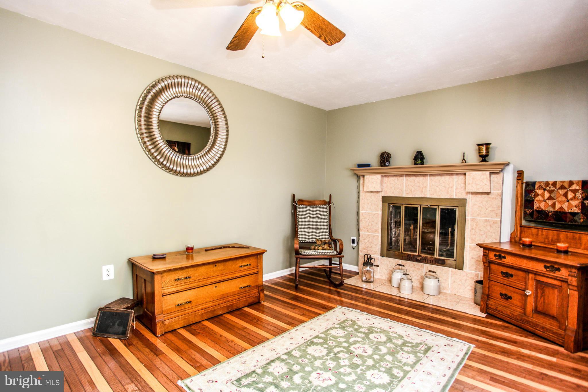 NEWPORT/RIVER MOUTH - Residential