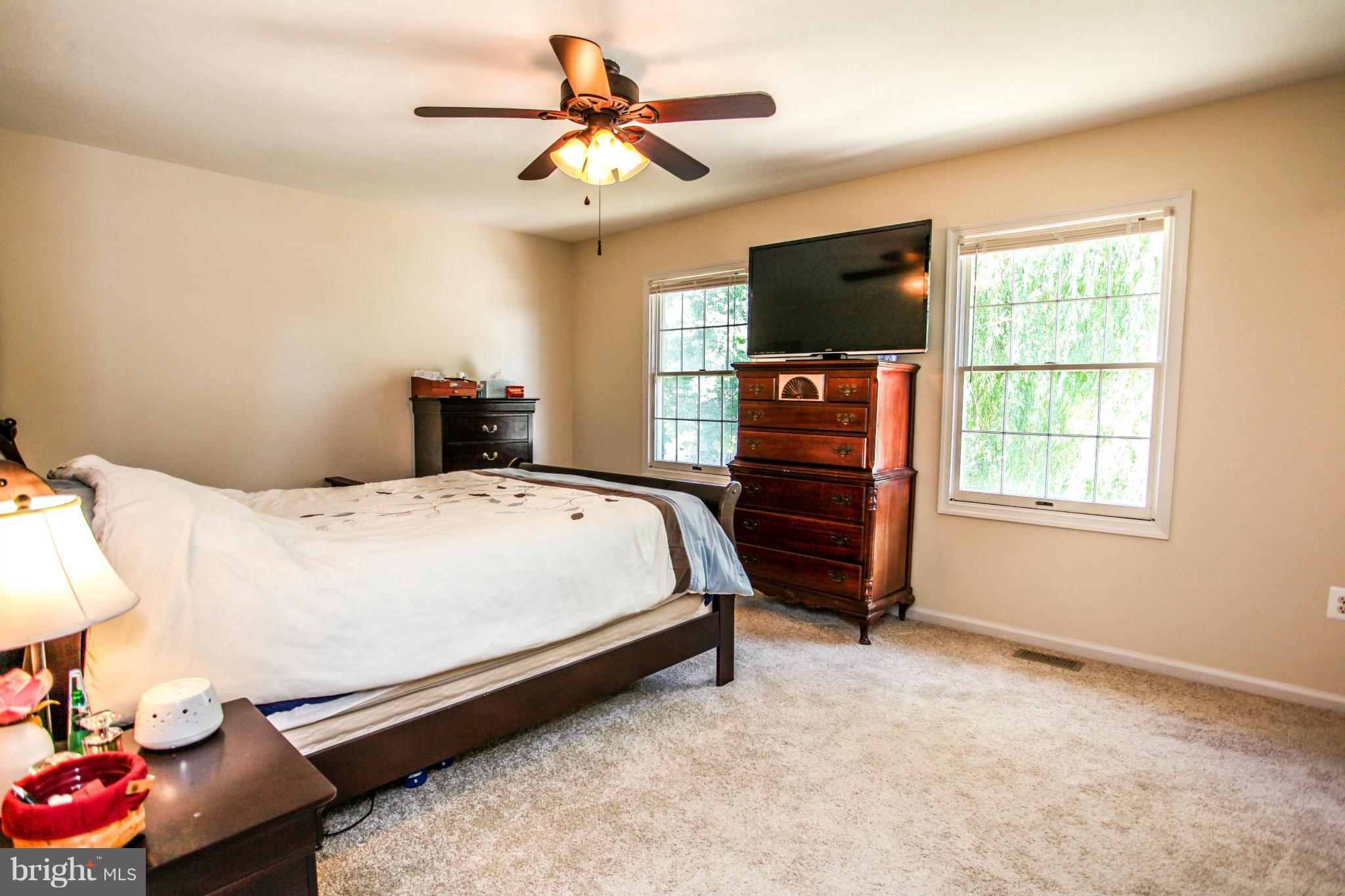 NEWPORT/RIVER MOUTH - Residential