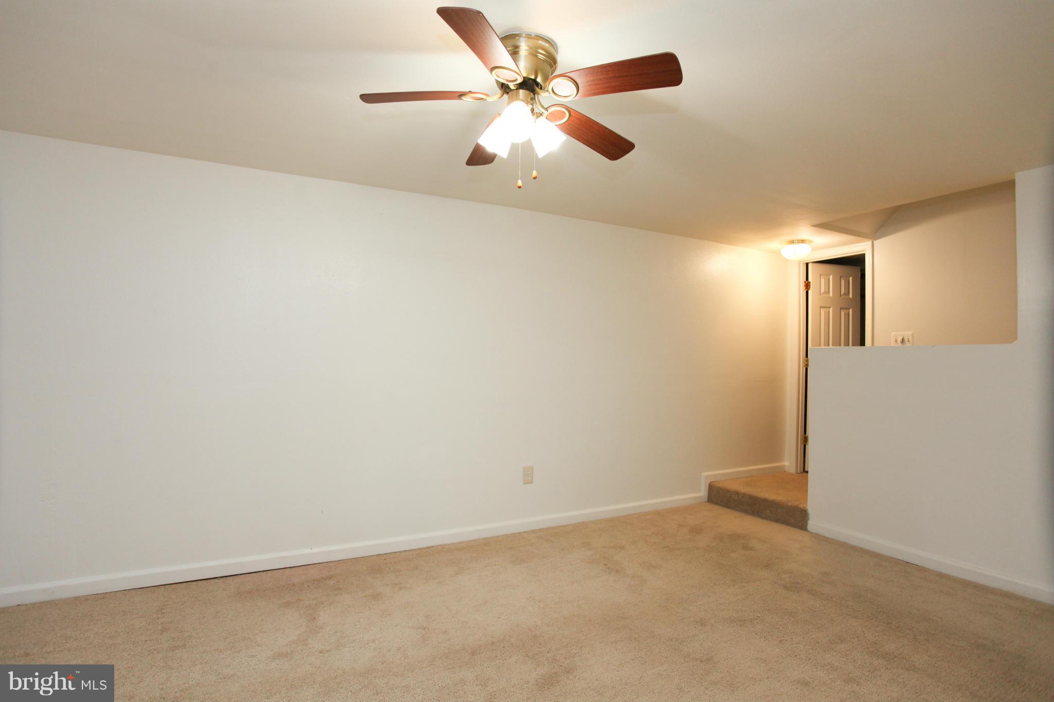 NEWPORT/RIVER MOUTH - Residential