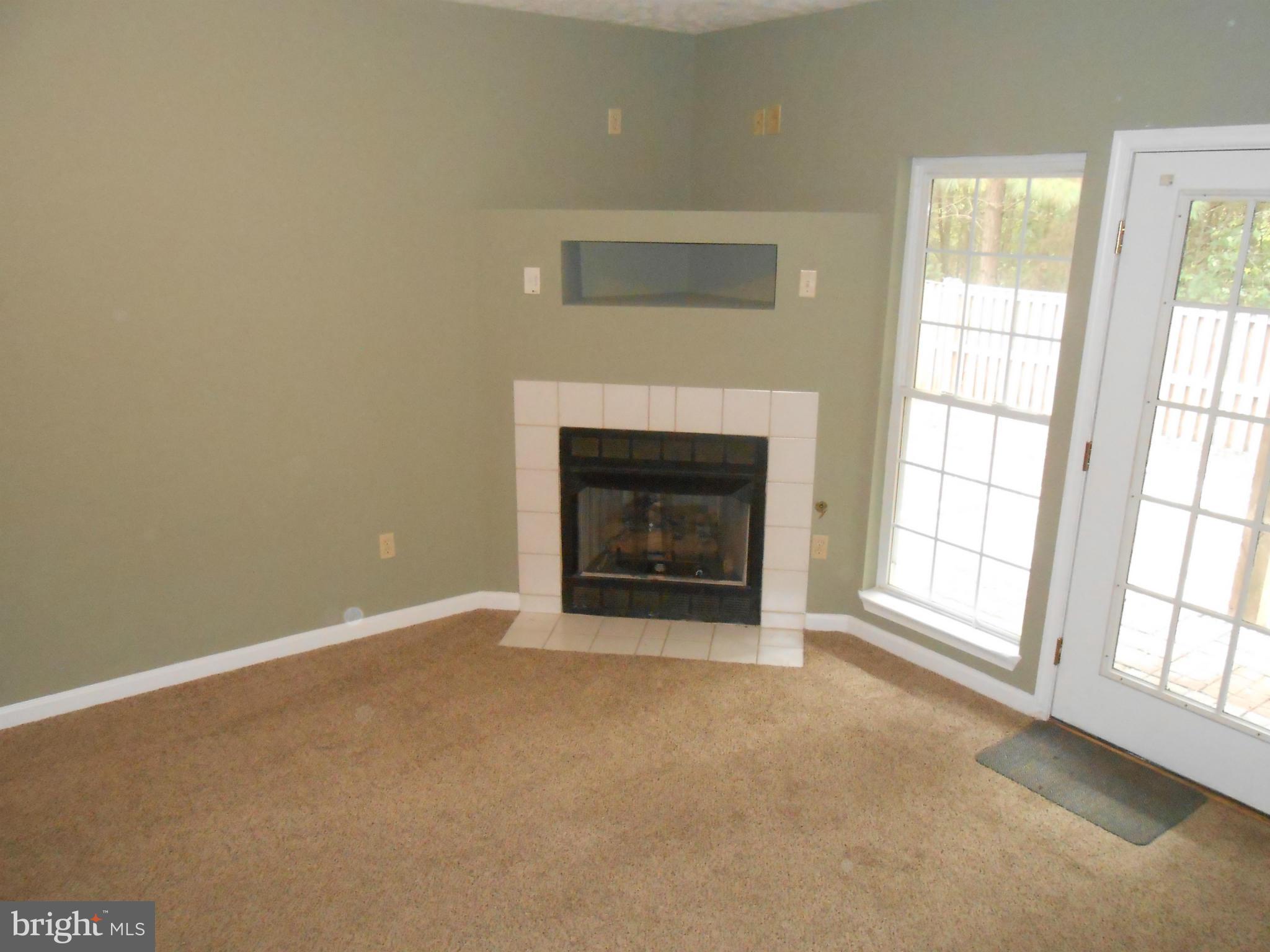 HICKORY HILLS - Residential Lease