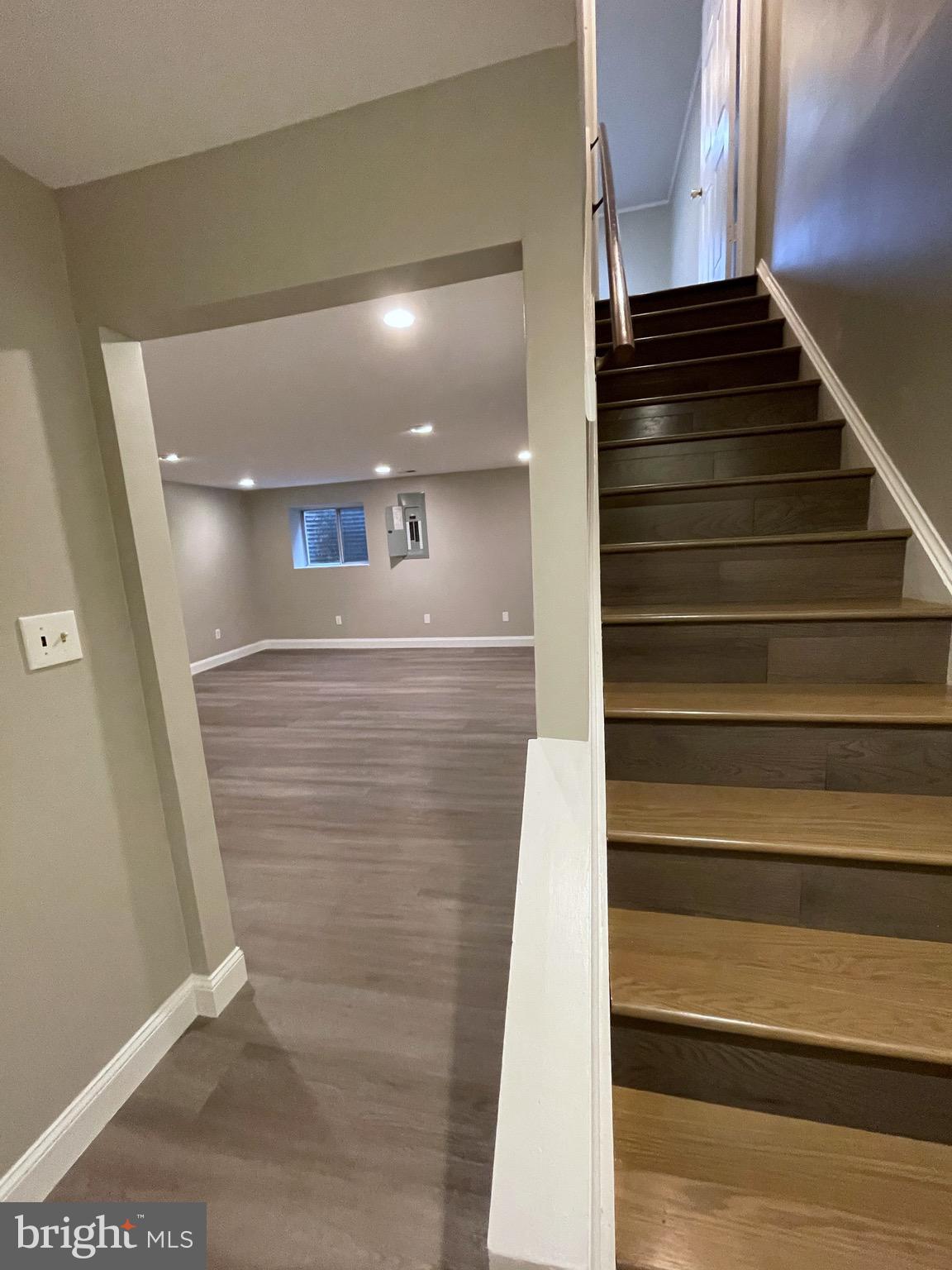 BURKE CENTRE - Residential