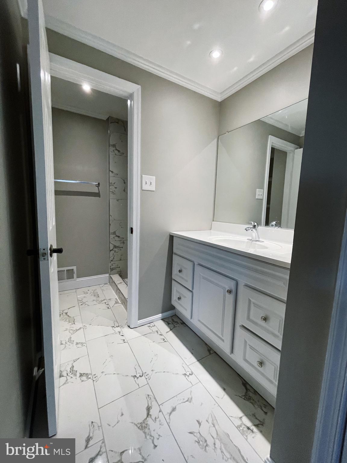 BURKE CENTRE - Residential