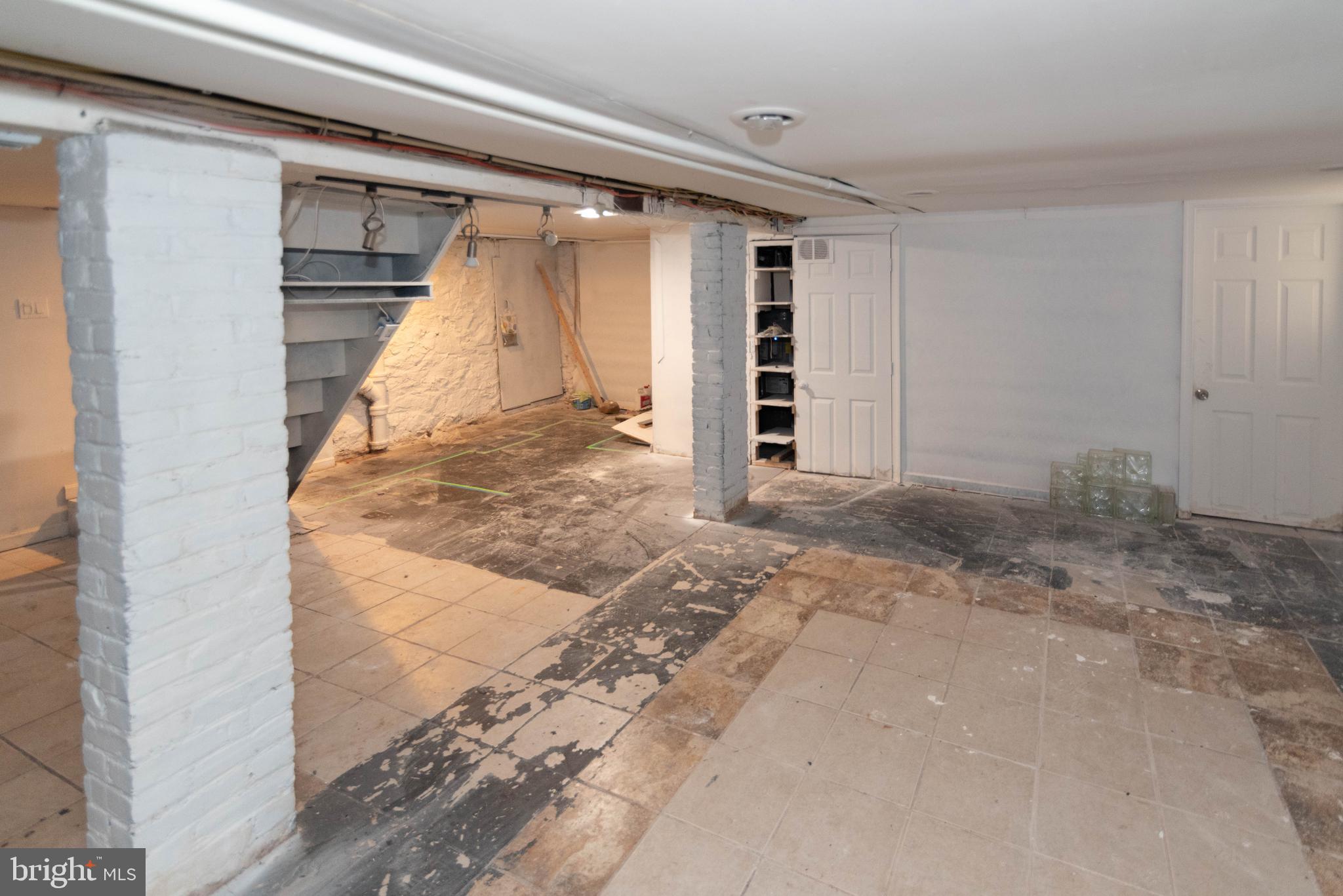 GWYNN OAK - Residential