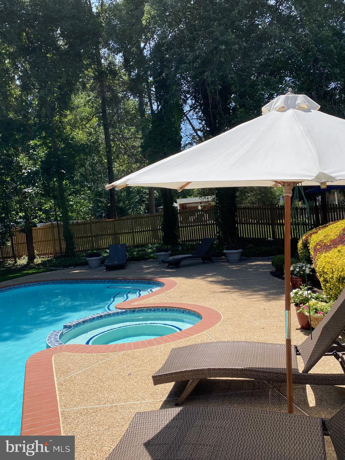 TIMBERBROOKE - Residential