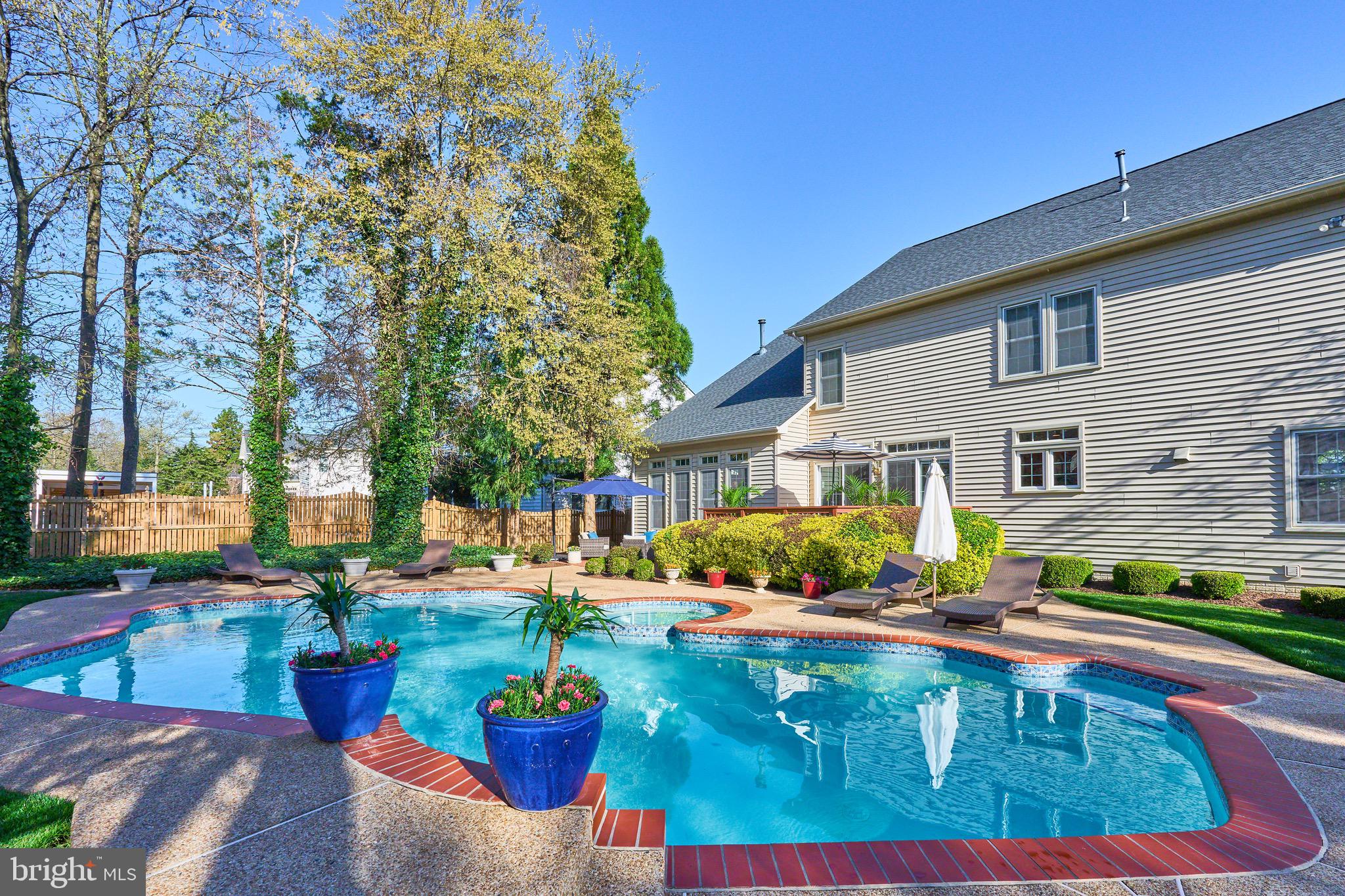 TIMBERBROOKE - Residential