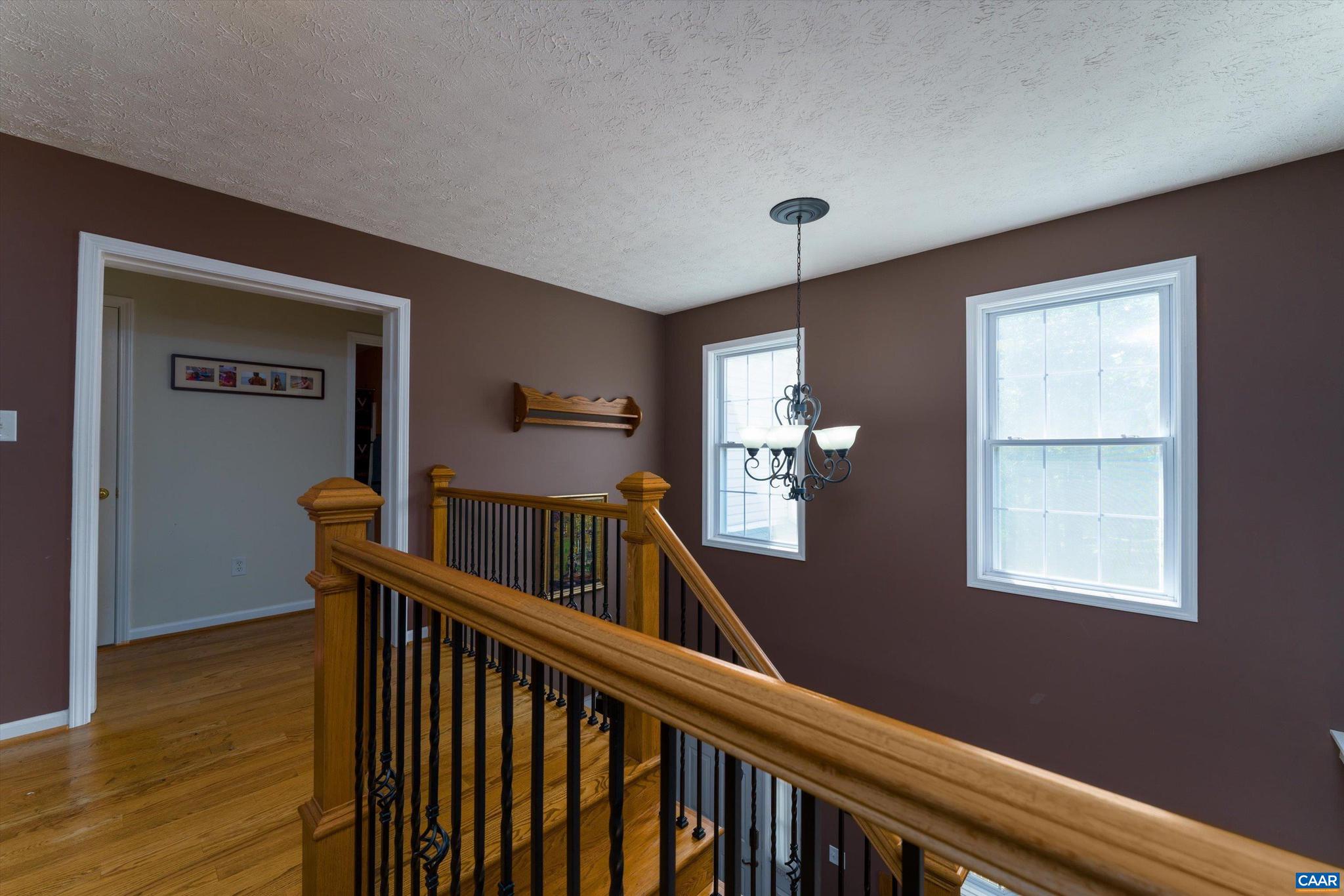 THE OAKS - Residential