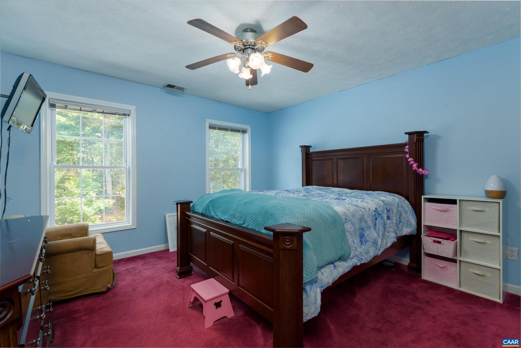 THE OAKS - Residential