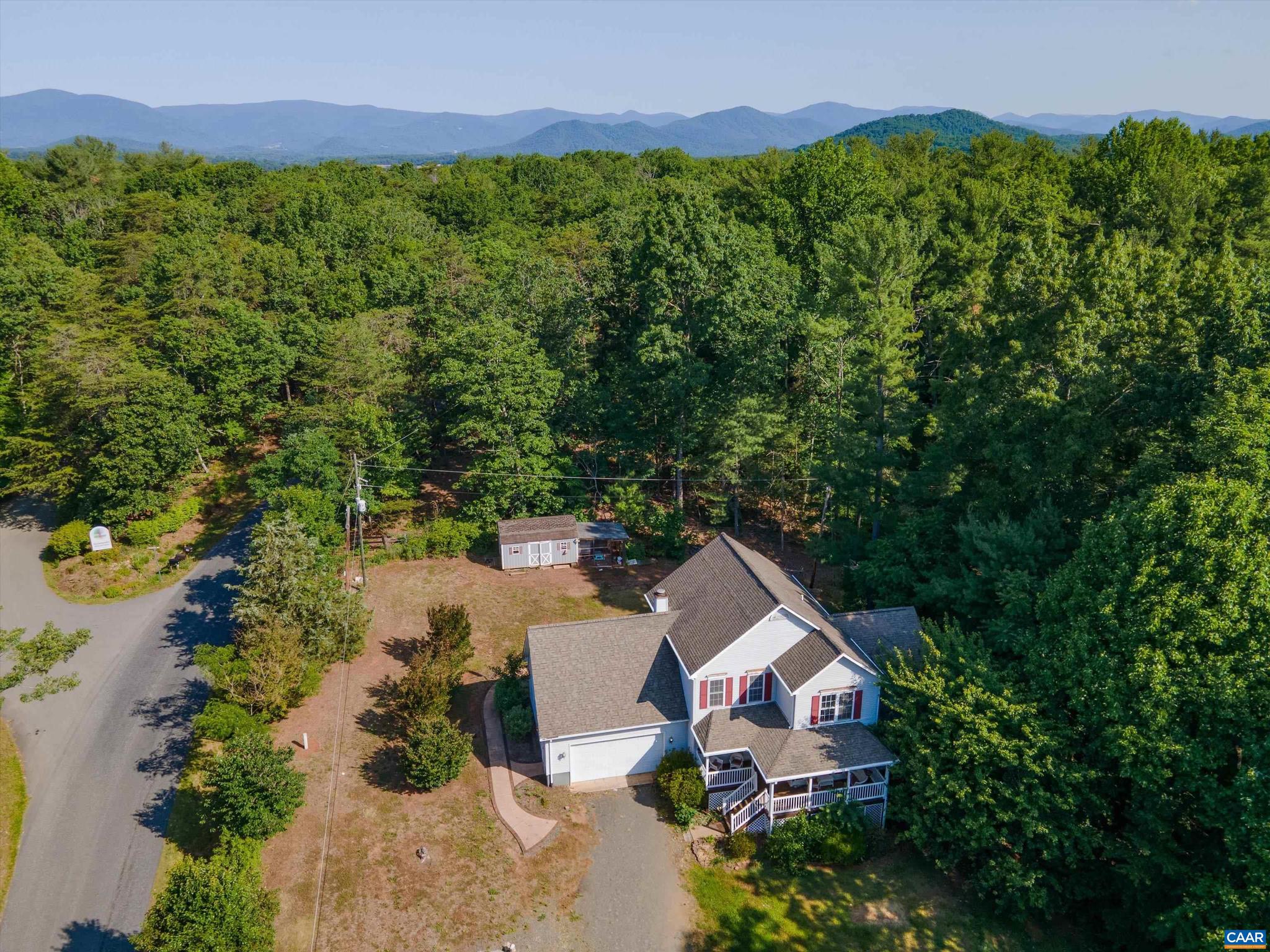 THE OAKS - Residential