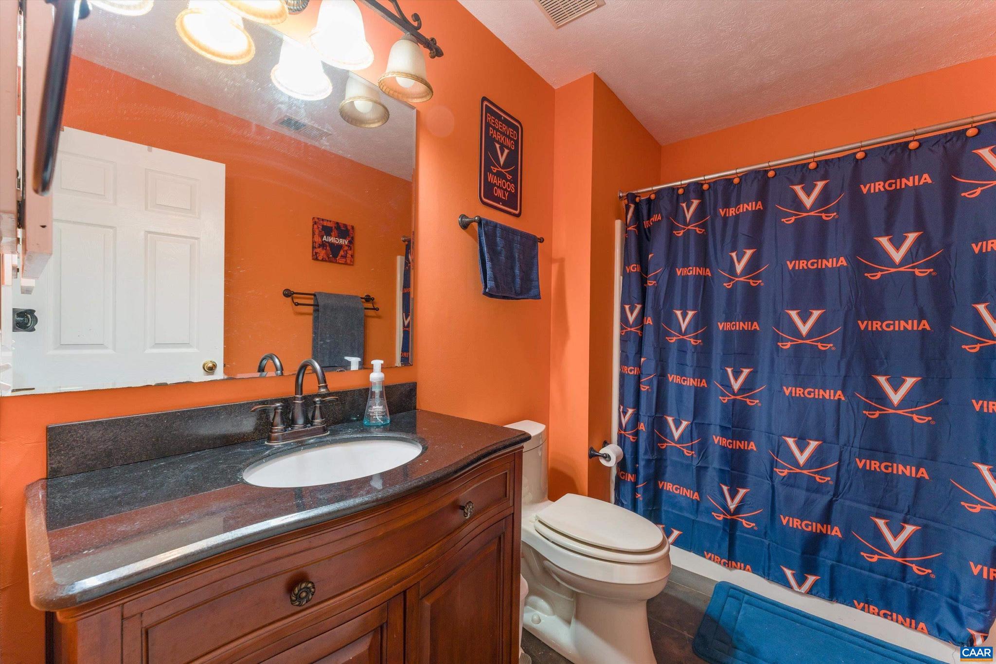 THE OAKS - Residential