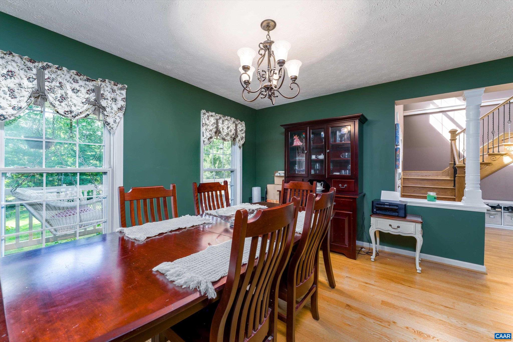 THE OAKS - Residential