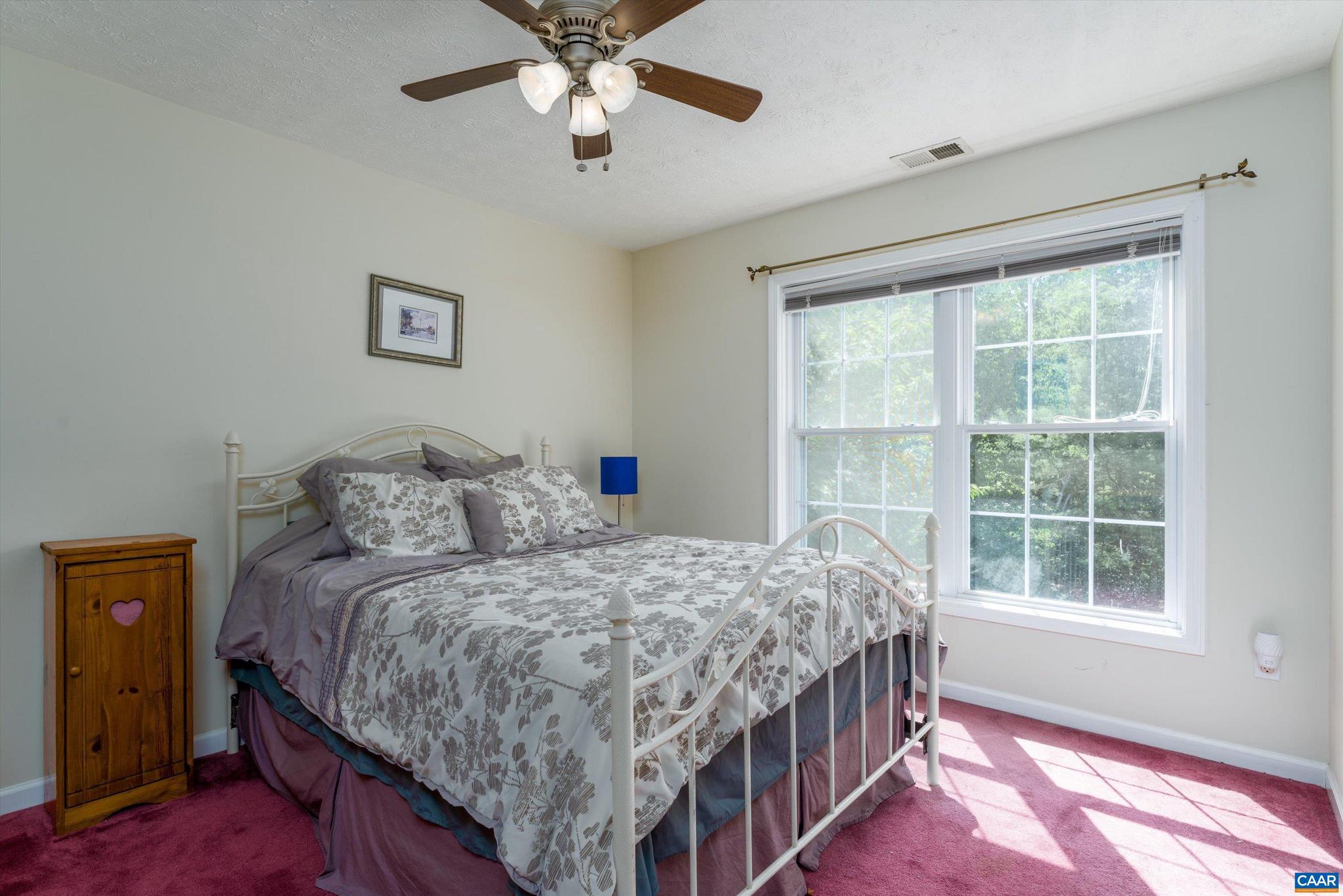 THE OAKS - Residential