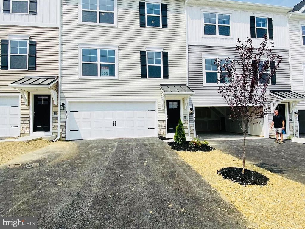 Photo of 122 Copperleaf Drive, MECHANICSBURG, PA 17050 (MLS # PACB2049934)