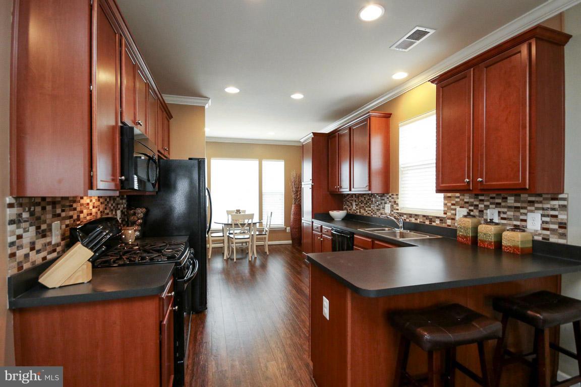 MEADOWS AT MORRIS FARM - Residential