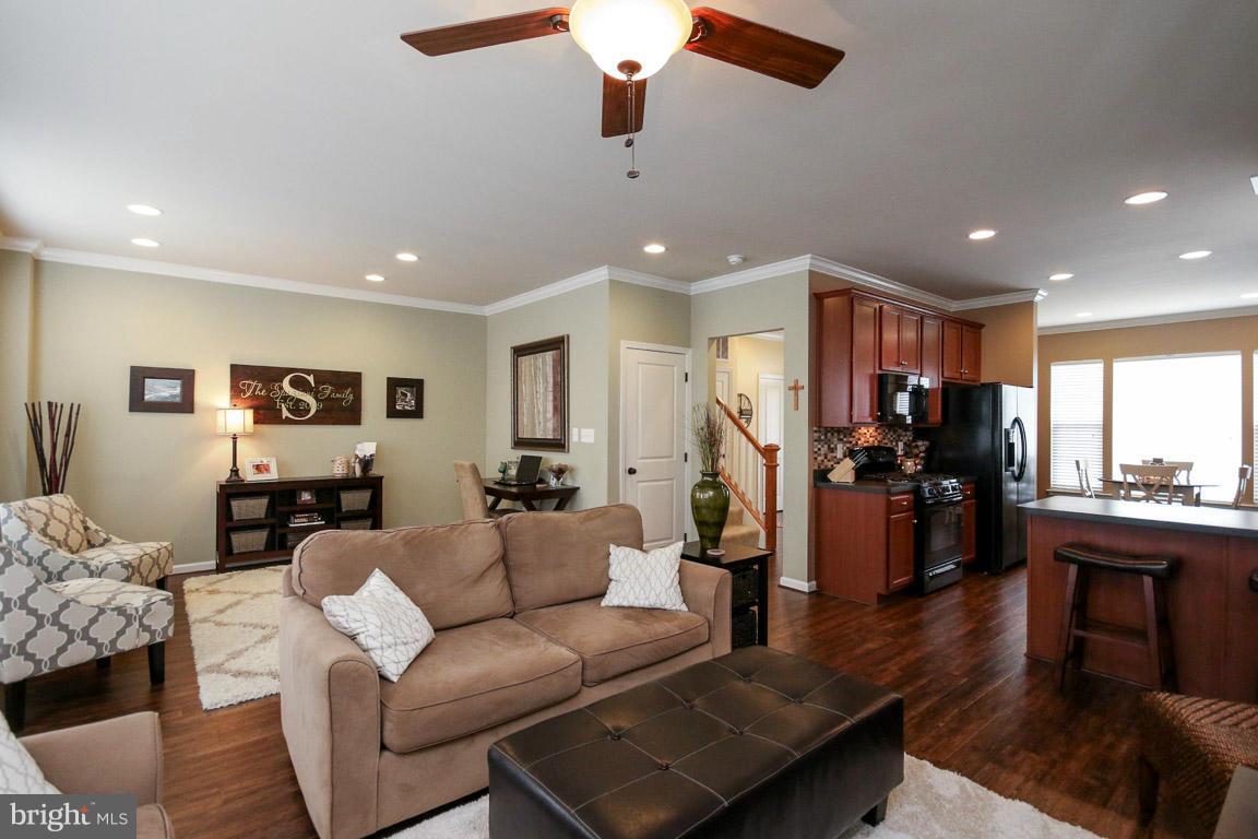 MEADOWS AT MORRIS FARM - Residential