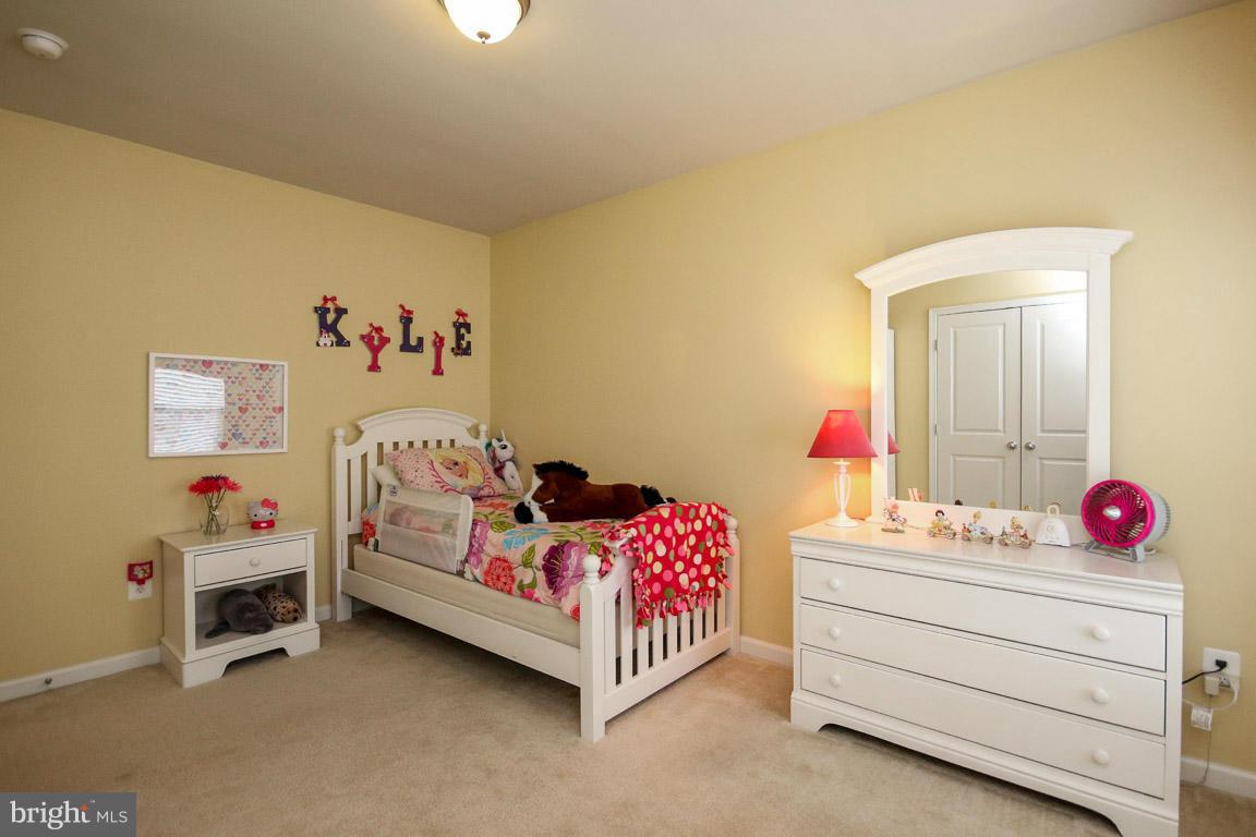 MEADOWS AT MORRIS FARM - Residential