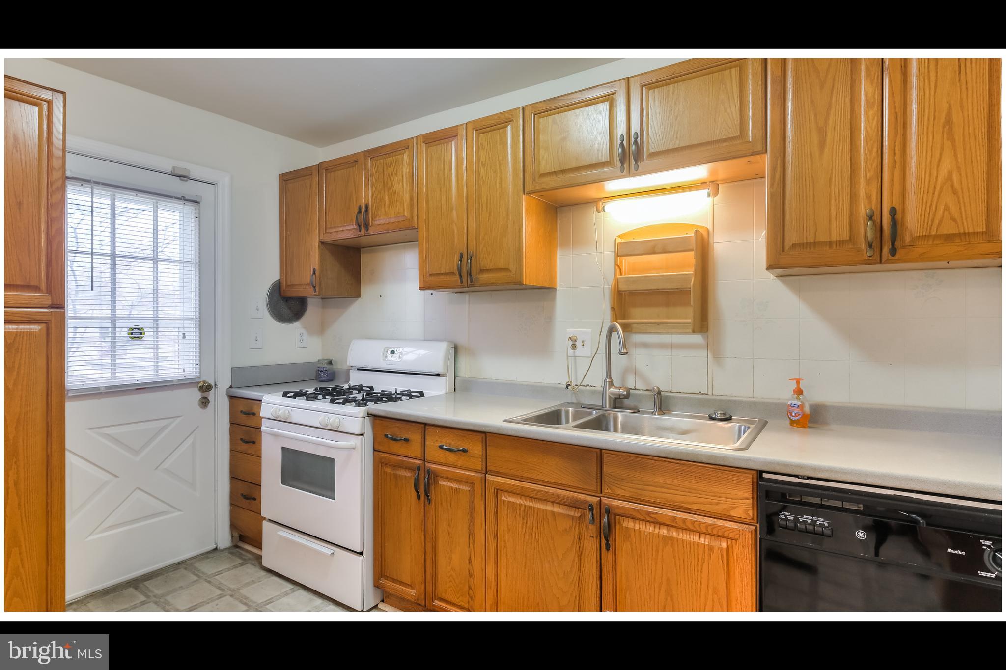 BELMONT - Residential Lease