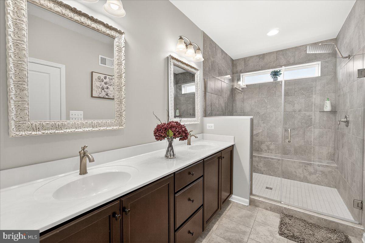 EASTCHURCH - Residential