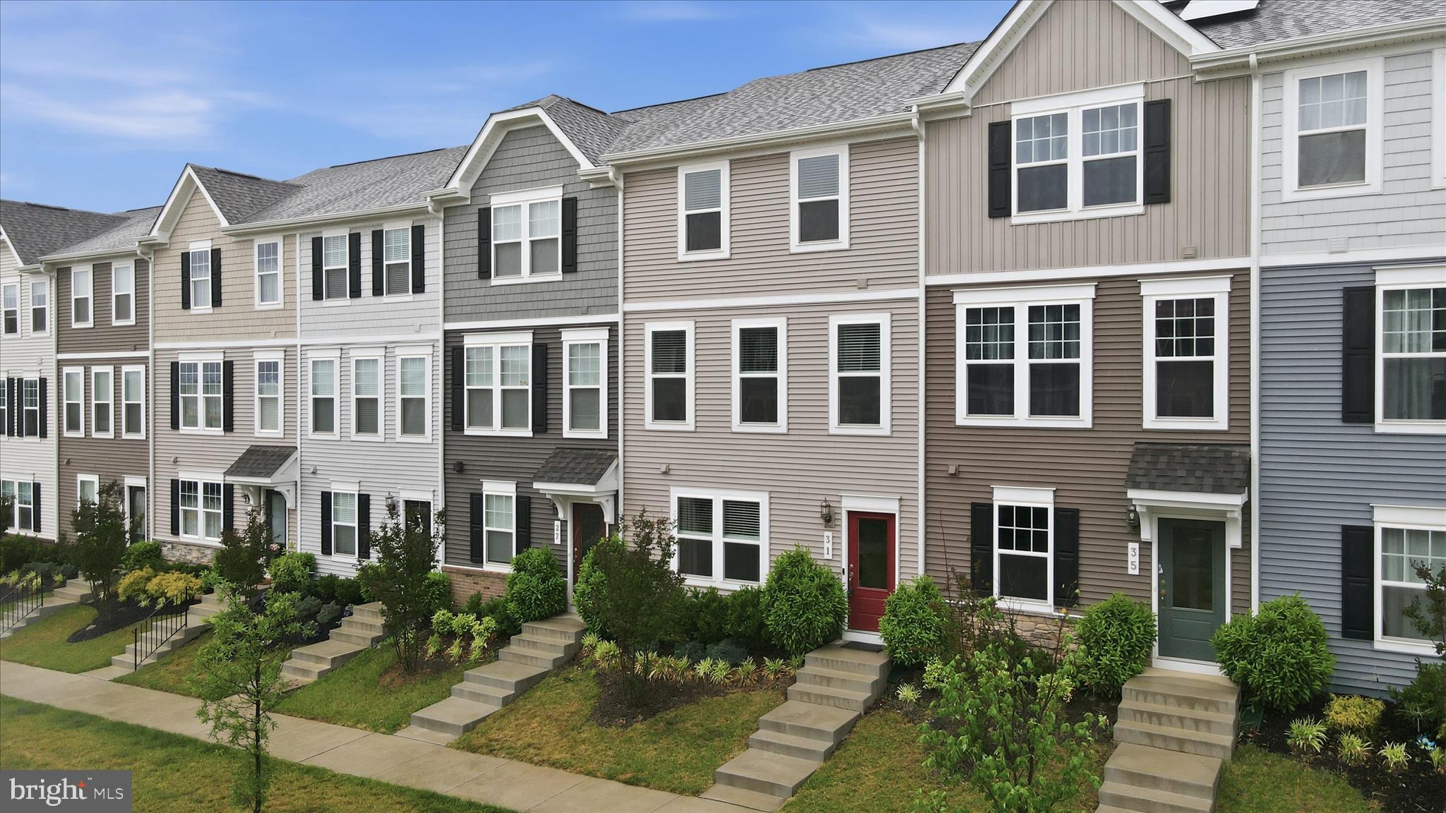 PRESIDENTS POINTE - Residential