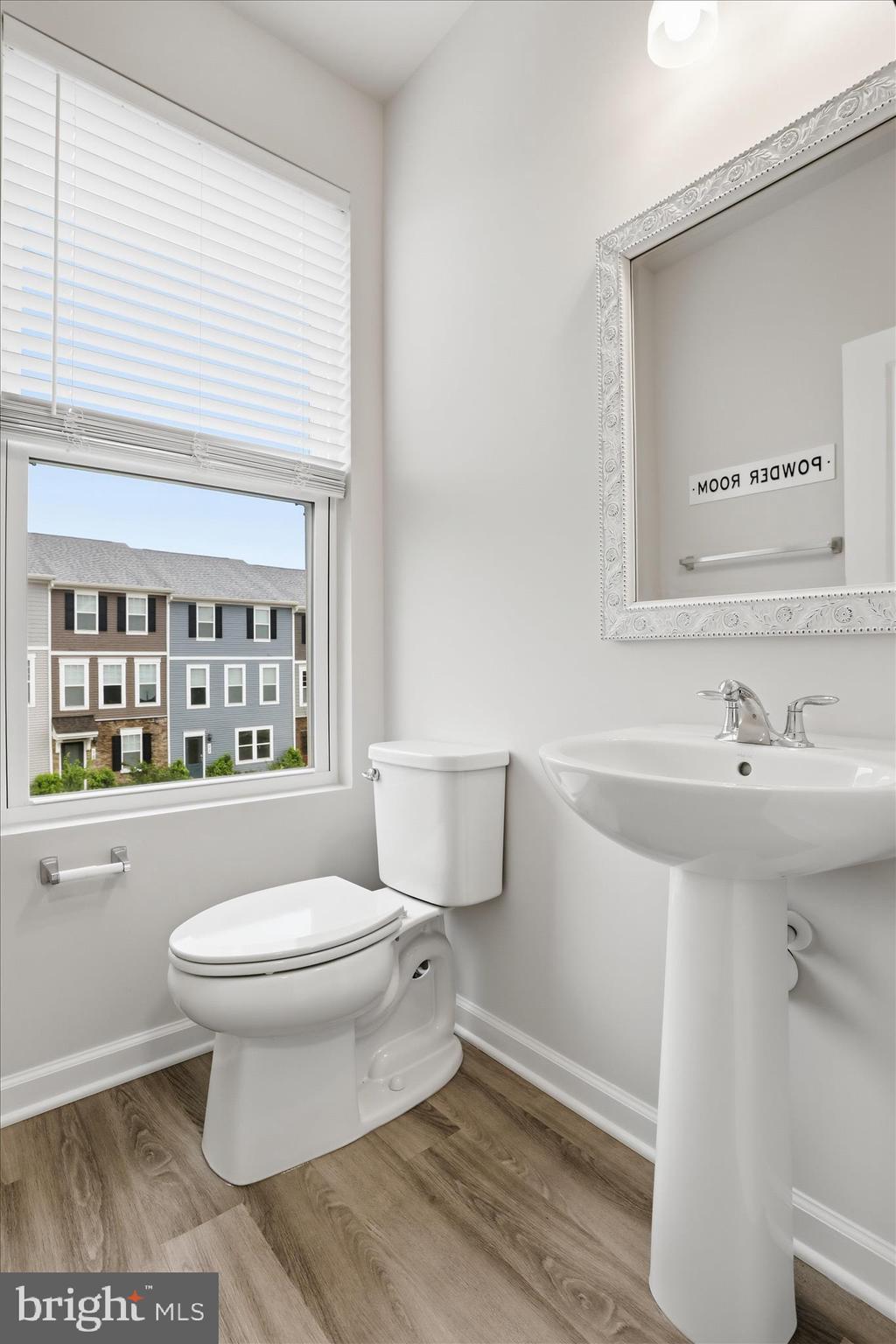 PRESIDENTS POINTE - Residential
