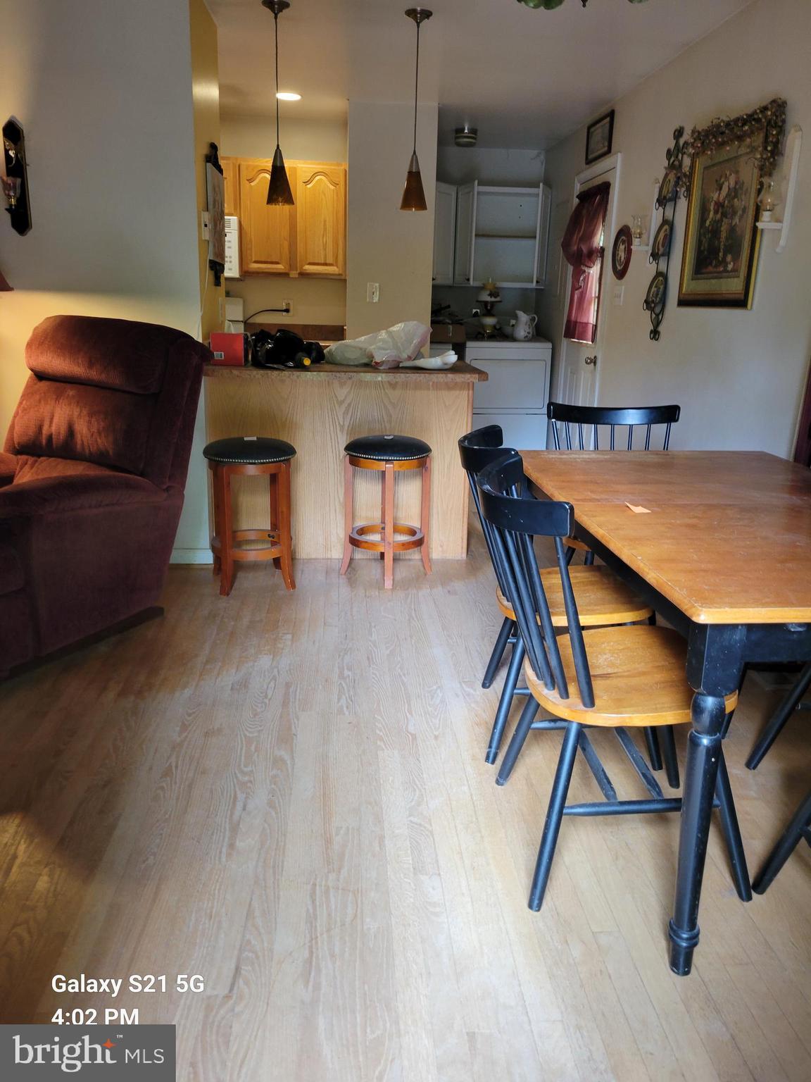 HIGH VIEW - Residential