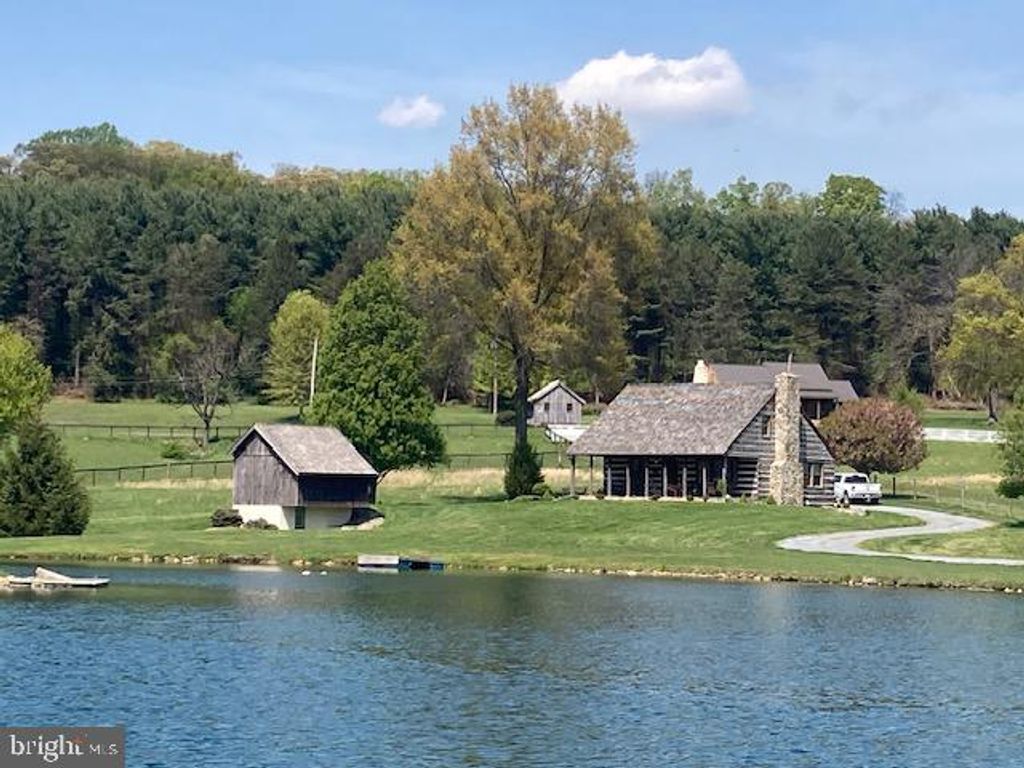 Photo of 227 Lowry Road, NEW HOLLAND, PA 17557 (MLS # PALA2087984)