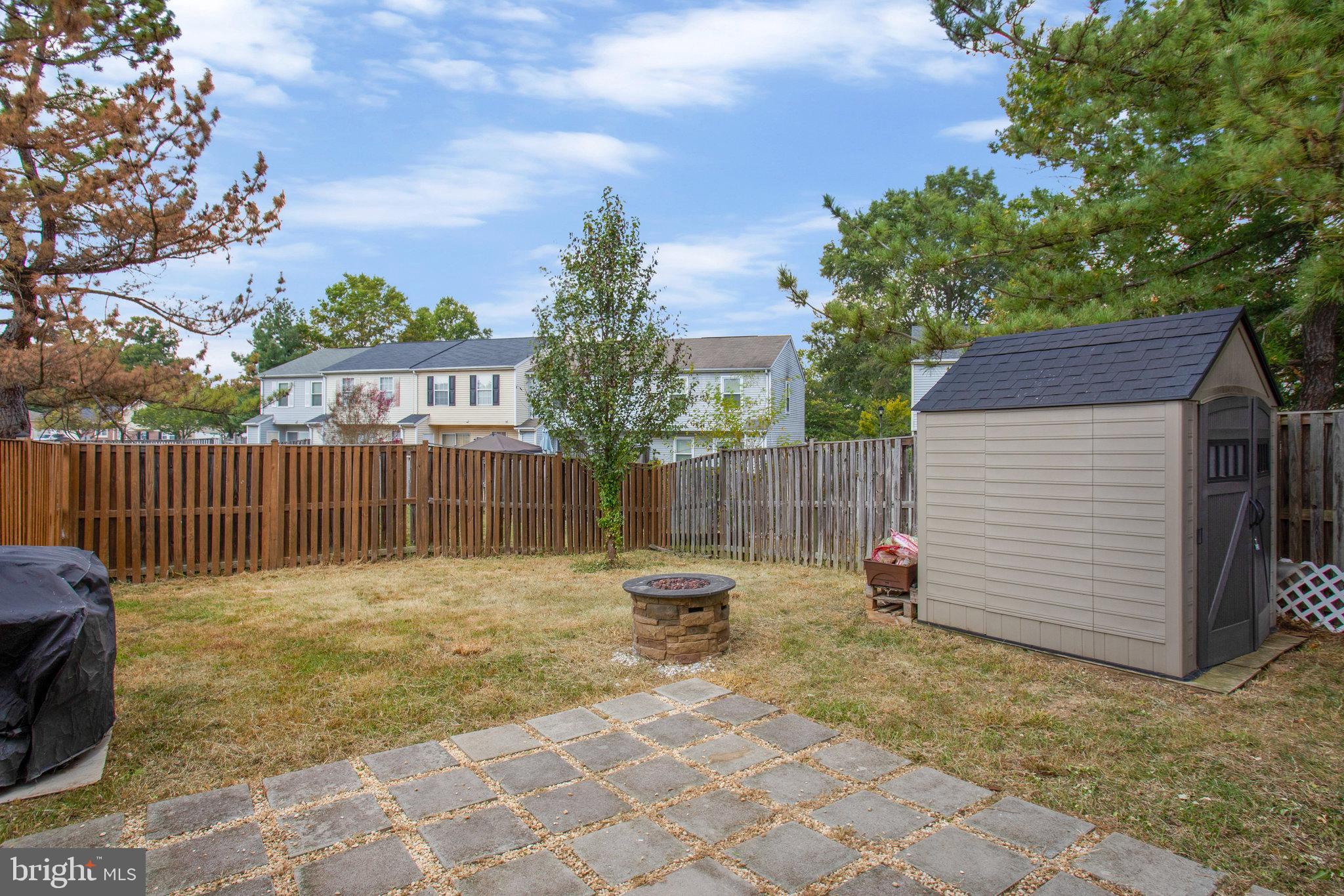 TANGLEWOOD TOWNHOMES - Residential