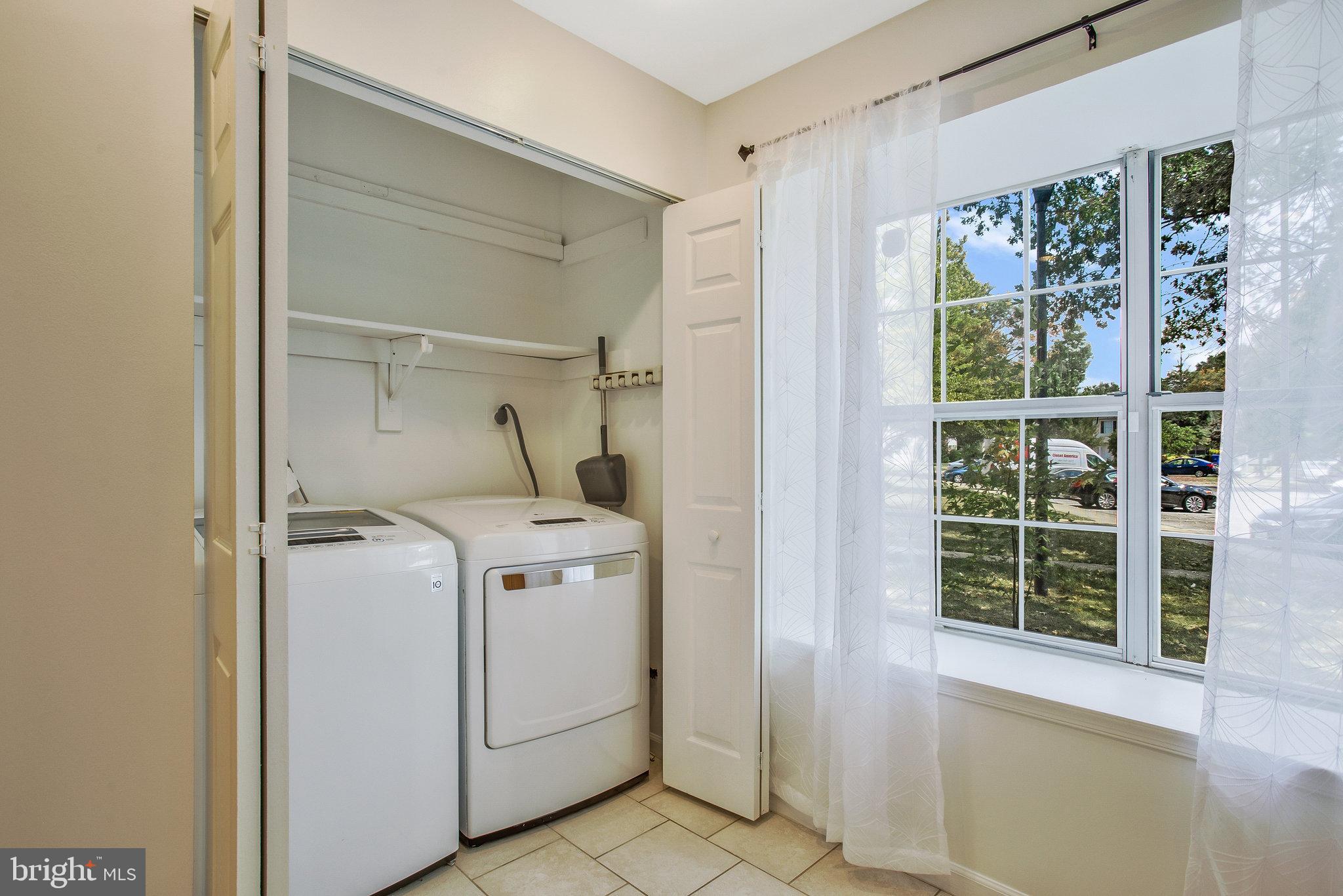 TANGLEWOOD TOWNHOMES - Residential