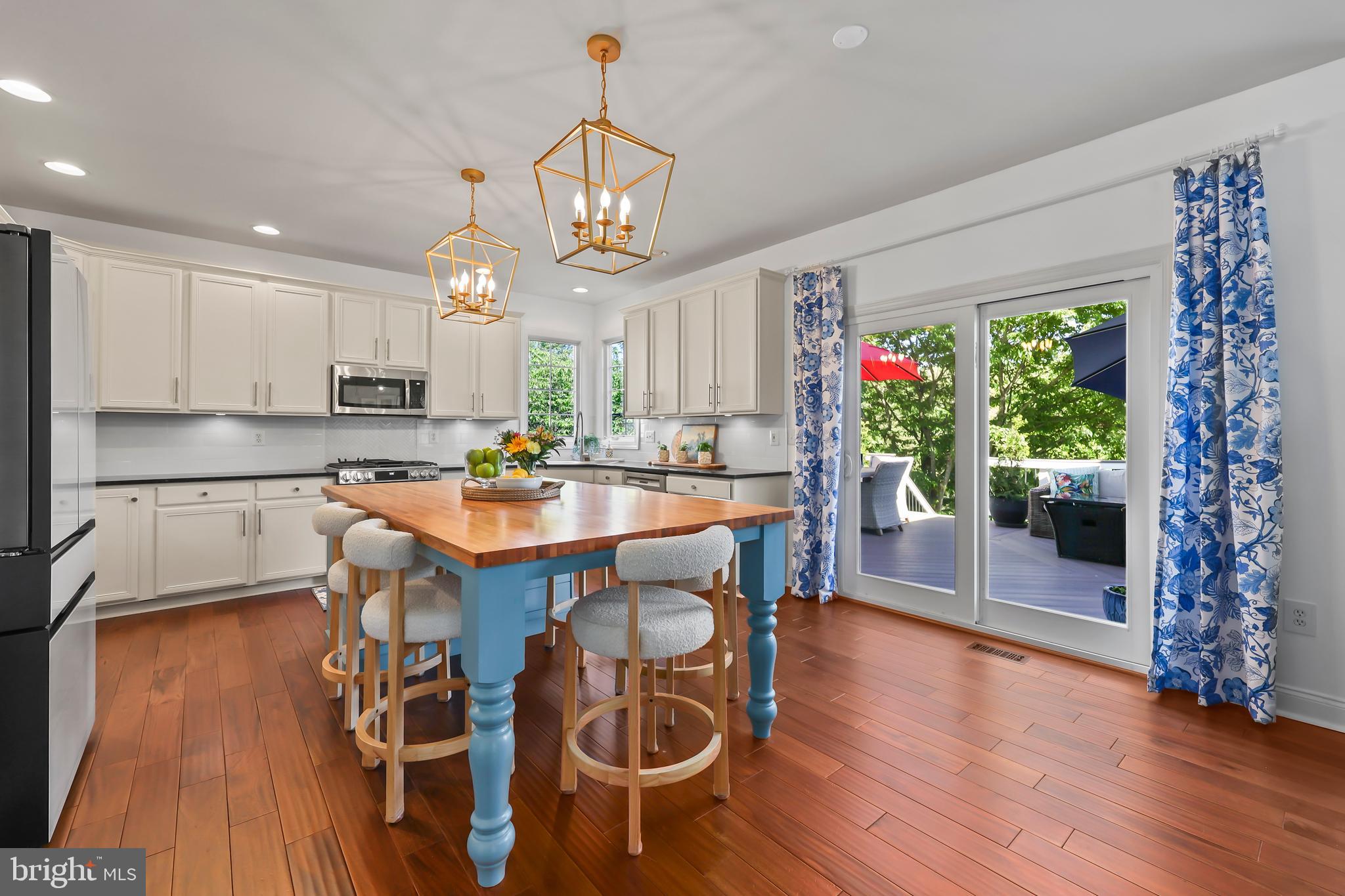 DOMINION VALLEY COUNTRY CLUB - Residential