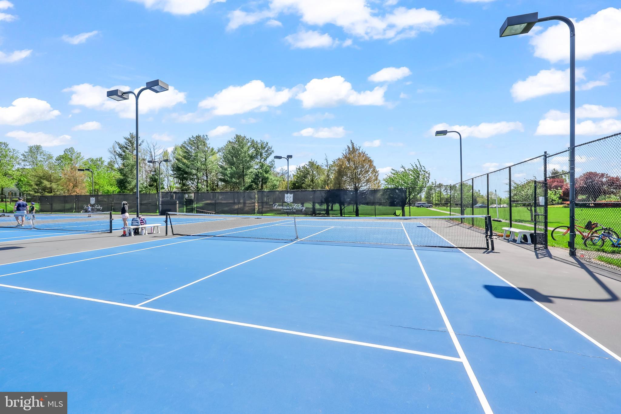 DOMINION VALLEY COUNTRY CLUB - Residential