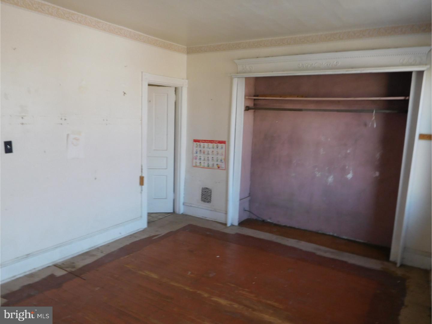 PHILADELPHIA (WEST) - Residential