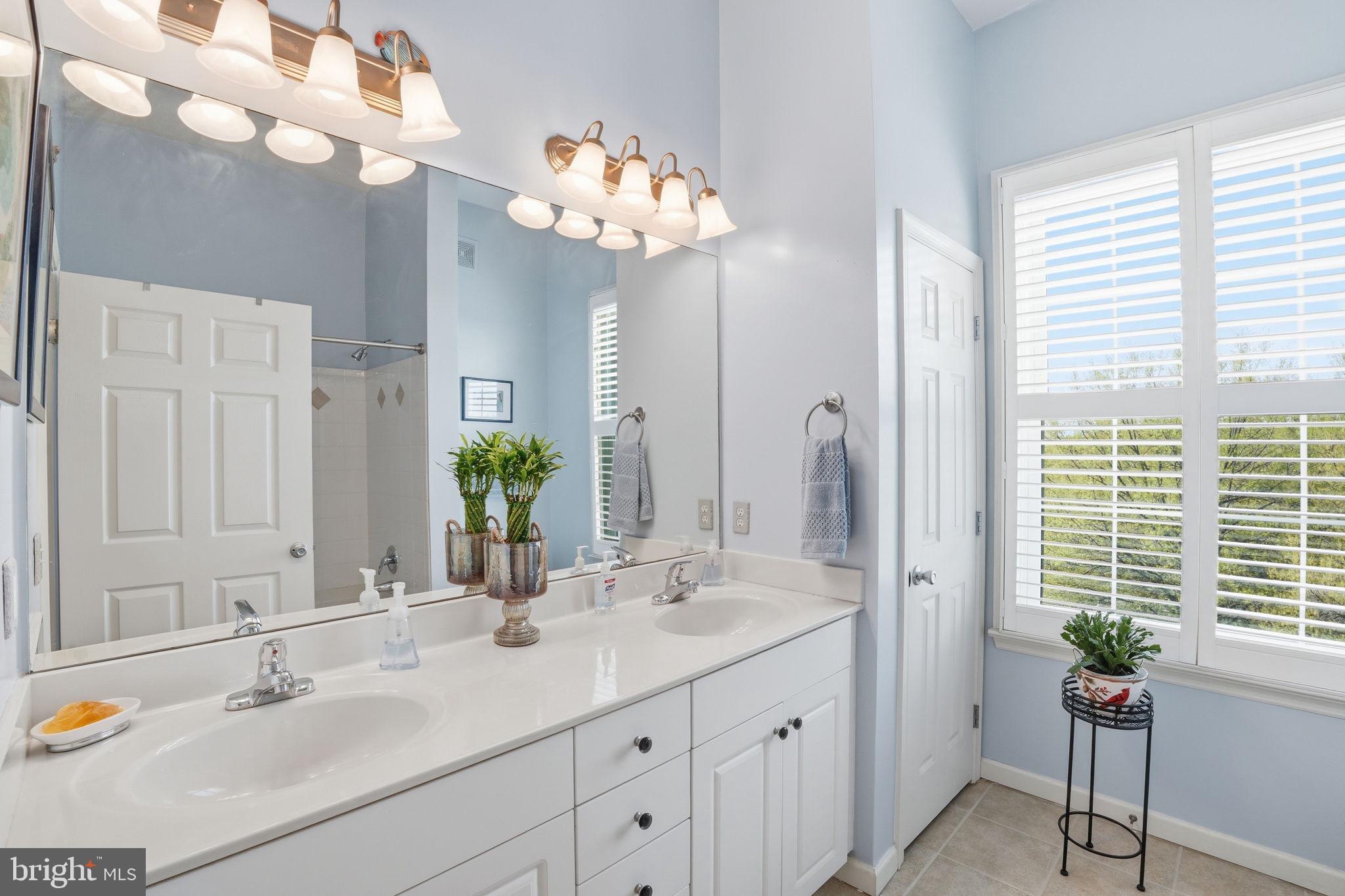 THE KENTLANDS - Residential