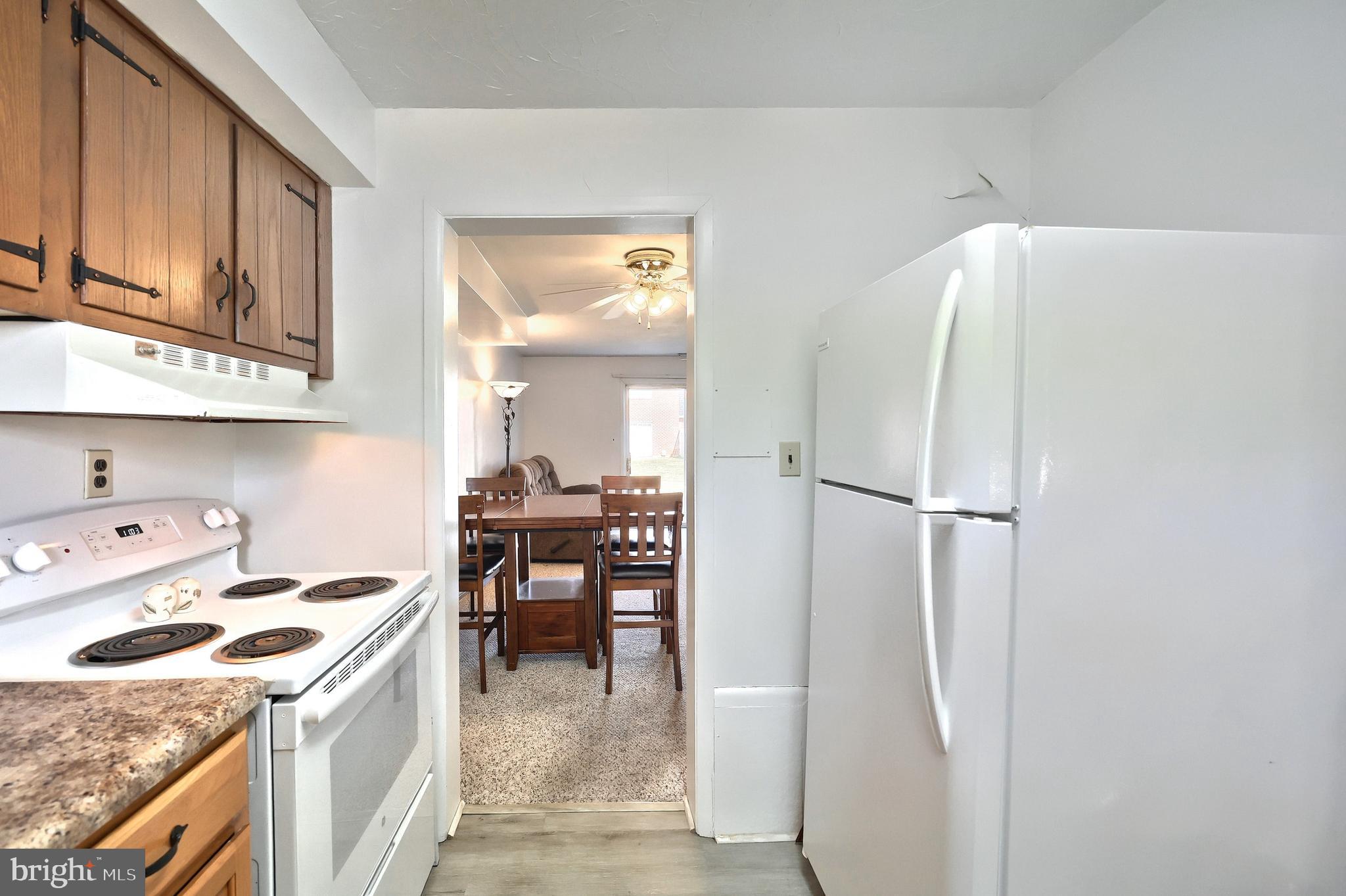 COLONY PARK CONDOS - Residential