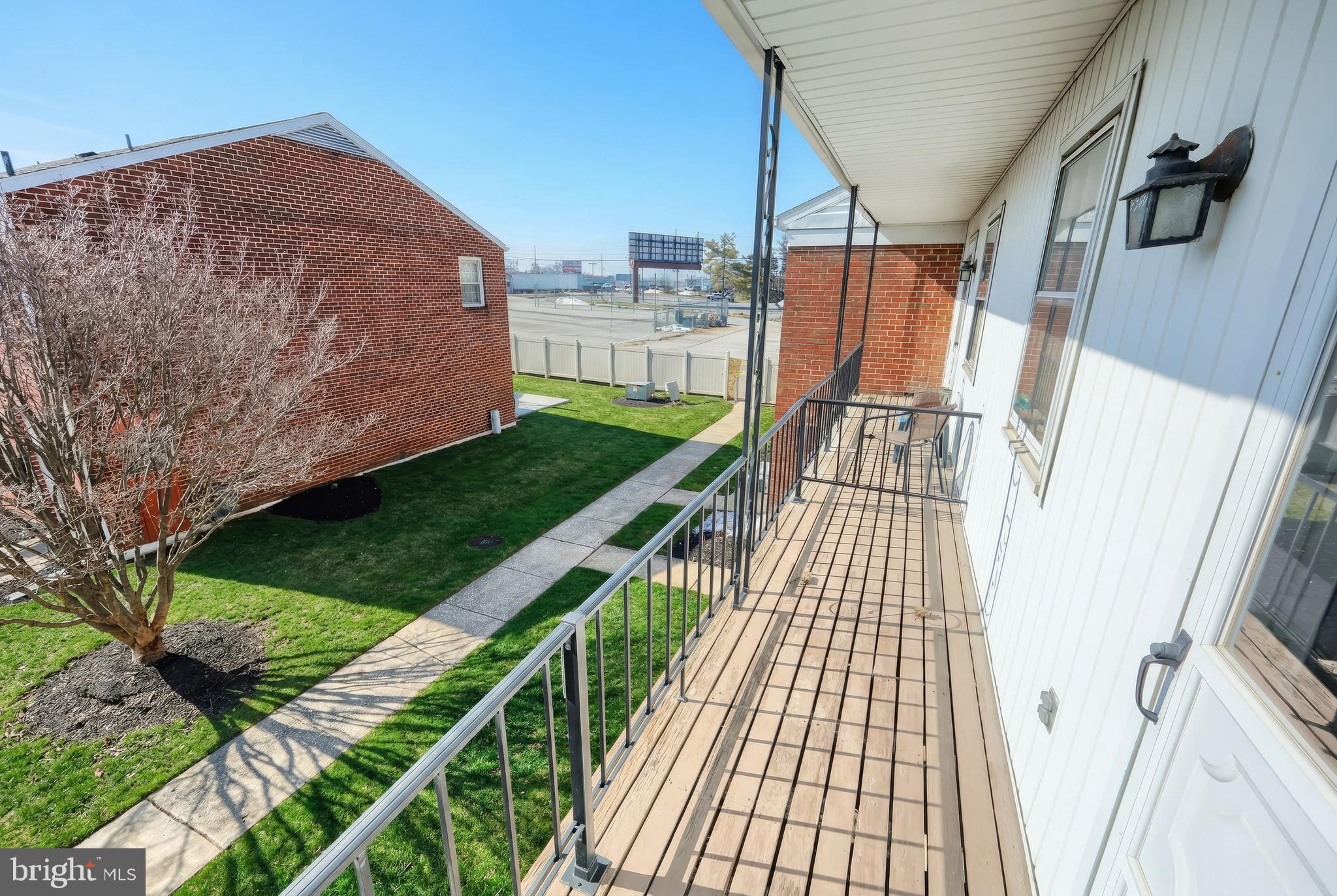 COLONY PARK CONDOS - Residential