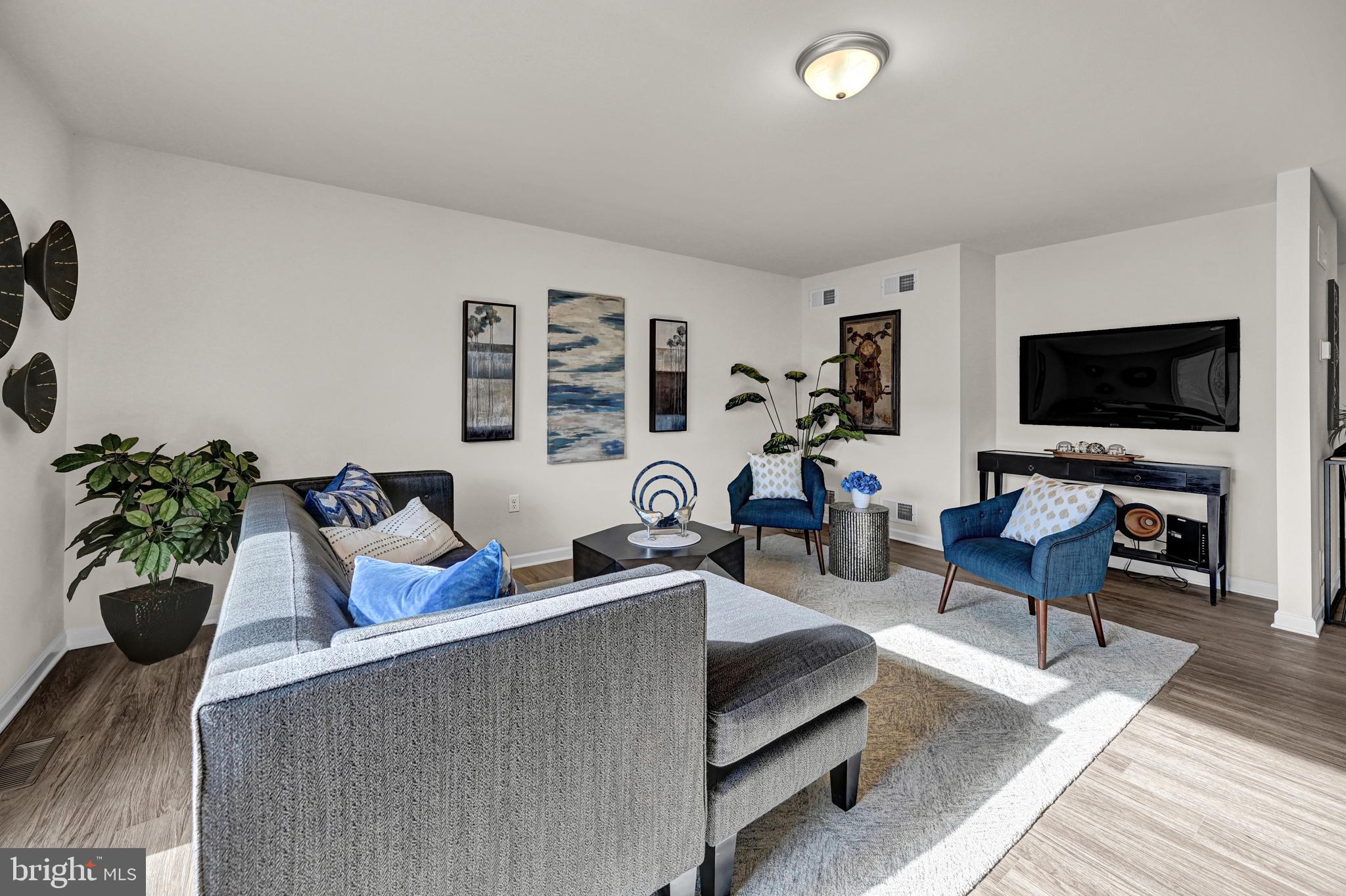 FARM LANE ESTATES - Residential