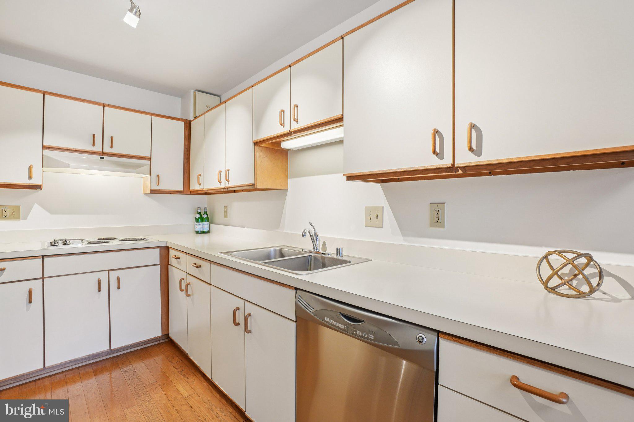 BELVEDERE CONDOMINIUM - Residential