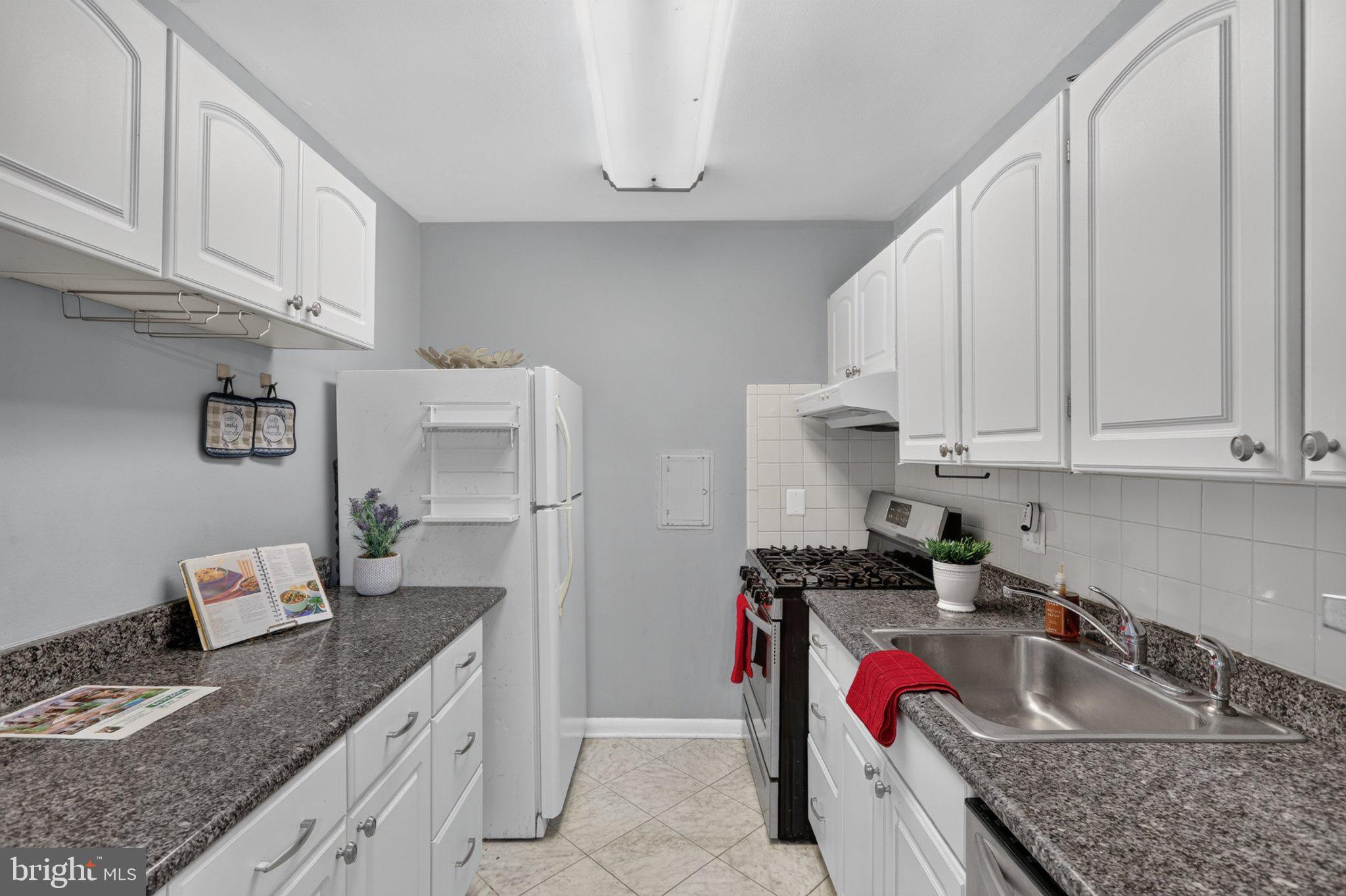5202 CROSSFIELD COURT 126